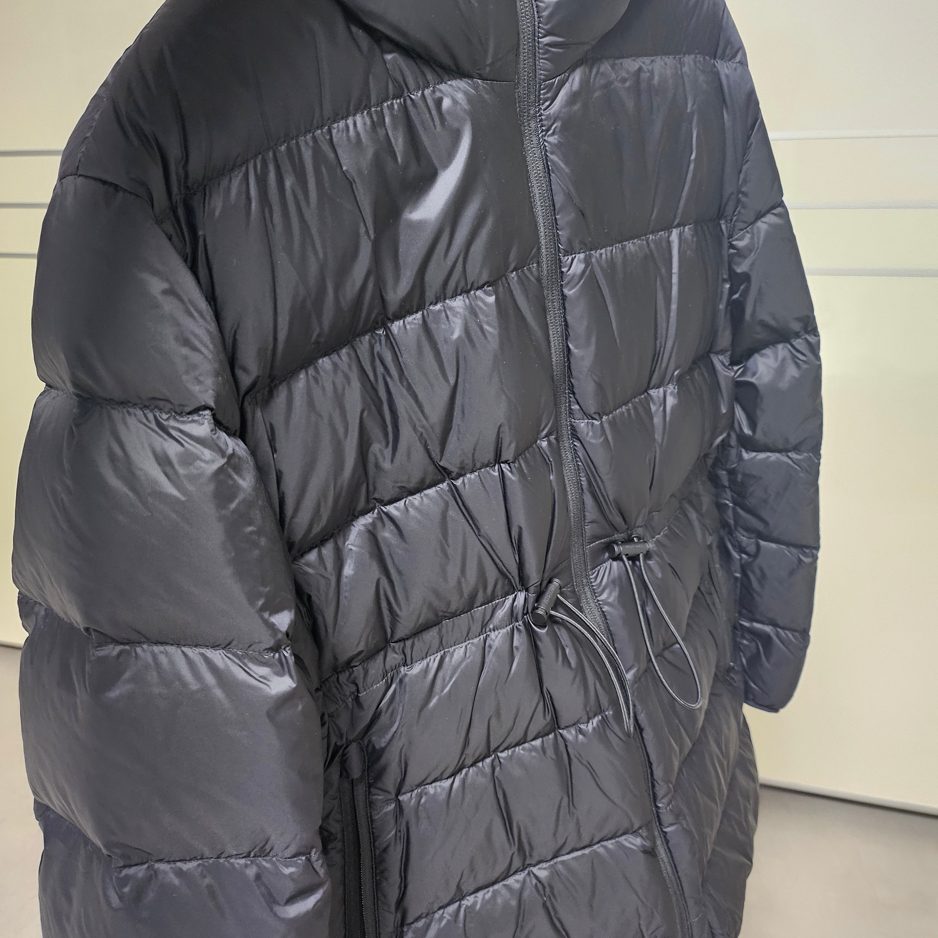 (W) Burberry Aspen Padded Black 착용 스타일