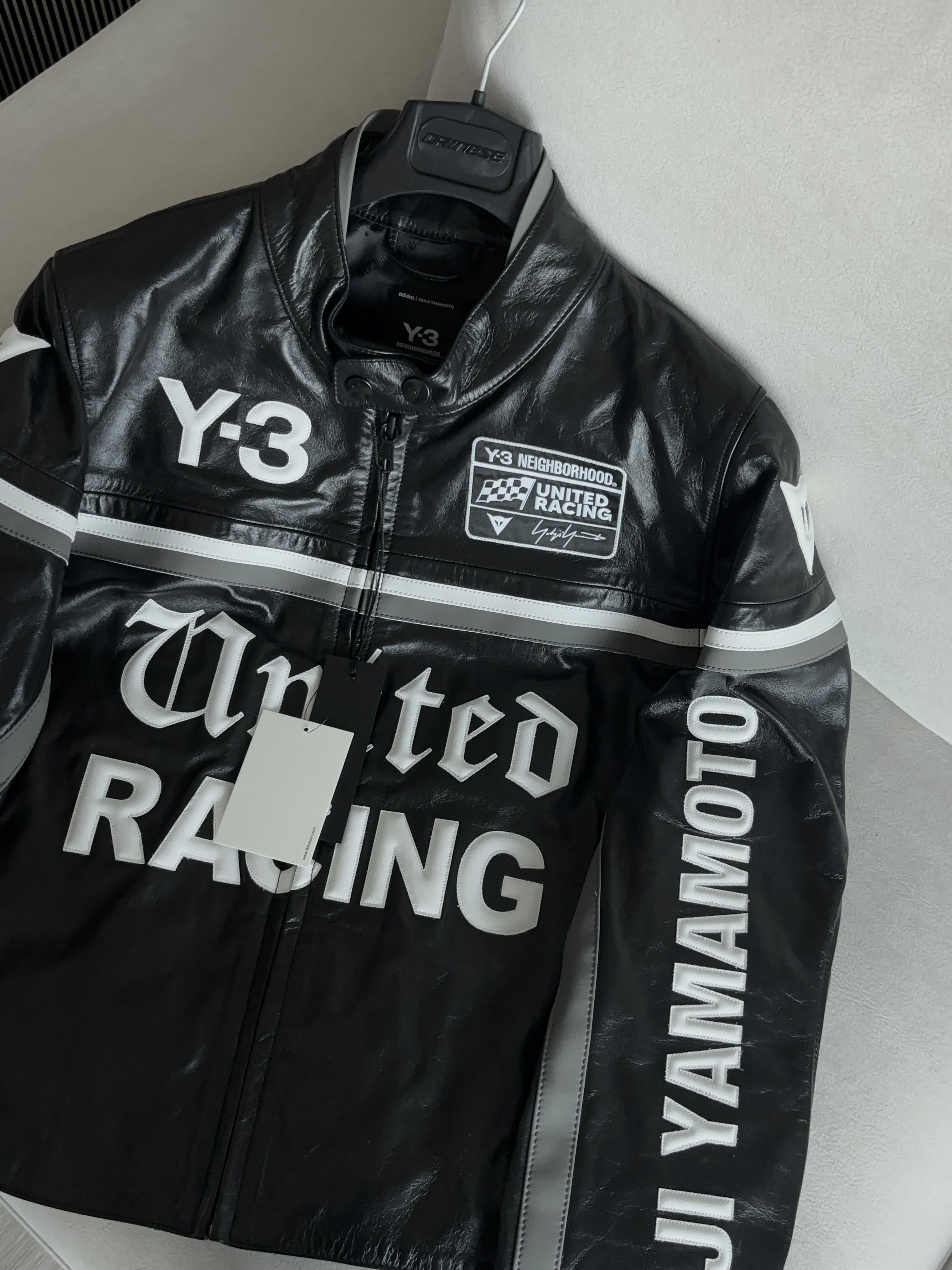 Y-3 x Neighborhood Leather Racer Jacket Black 착용 스타일 - 1