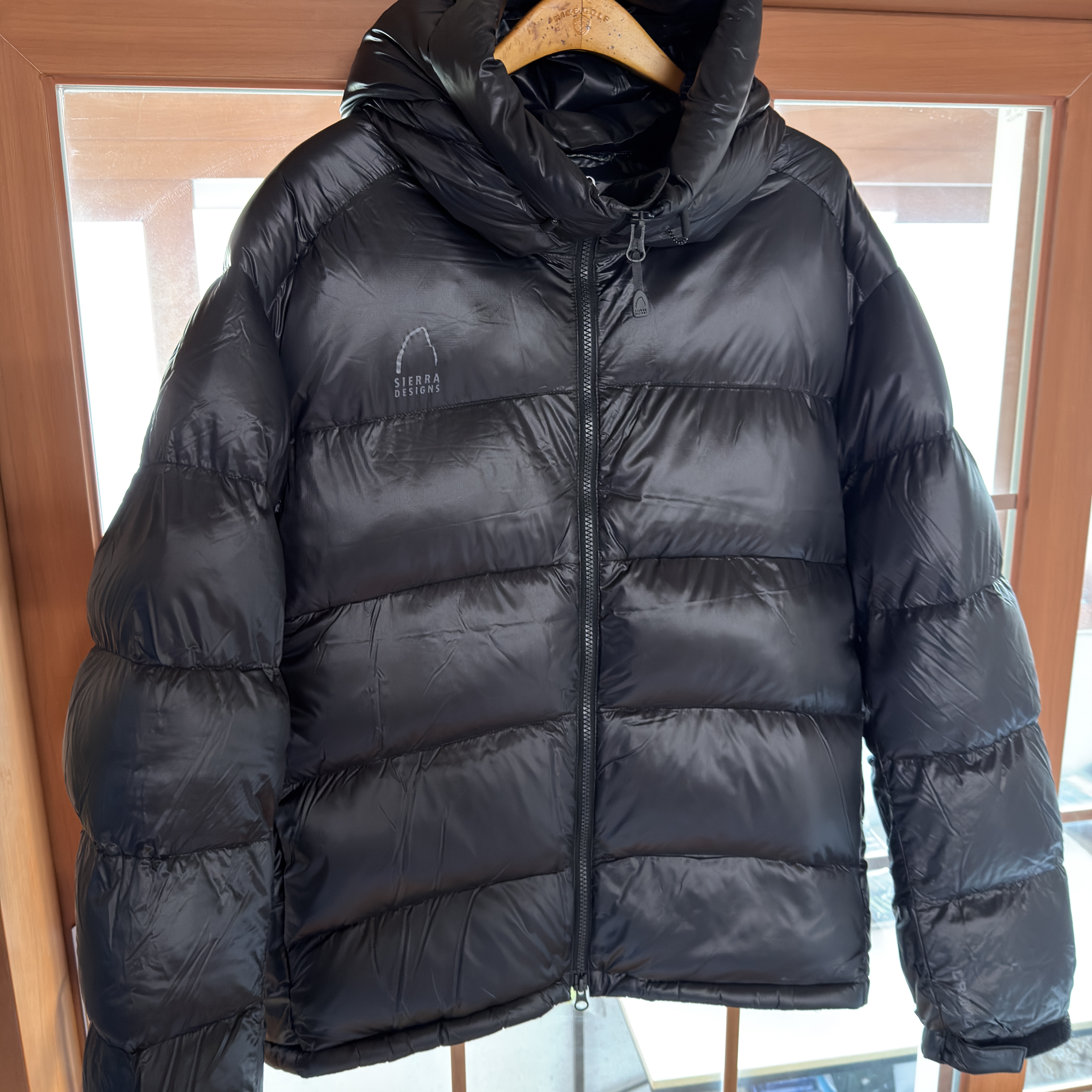 SIERRA DESIGNS GET DOWN Goose Down Jacket BLACK 착용 스타일