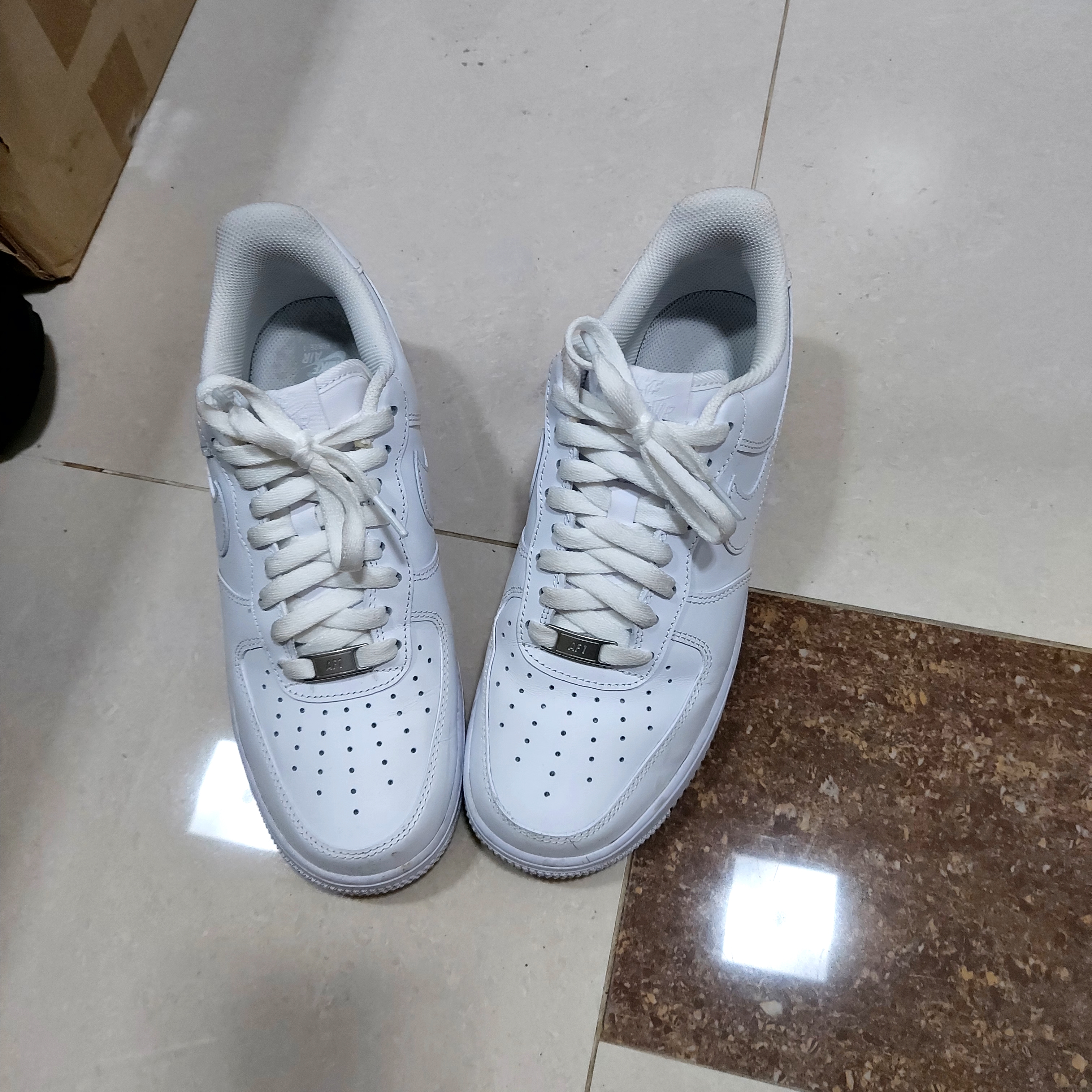 Nike Air Force 1 '07 Low White 착용 스타일