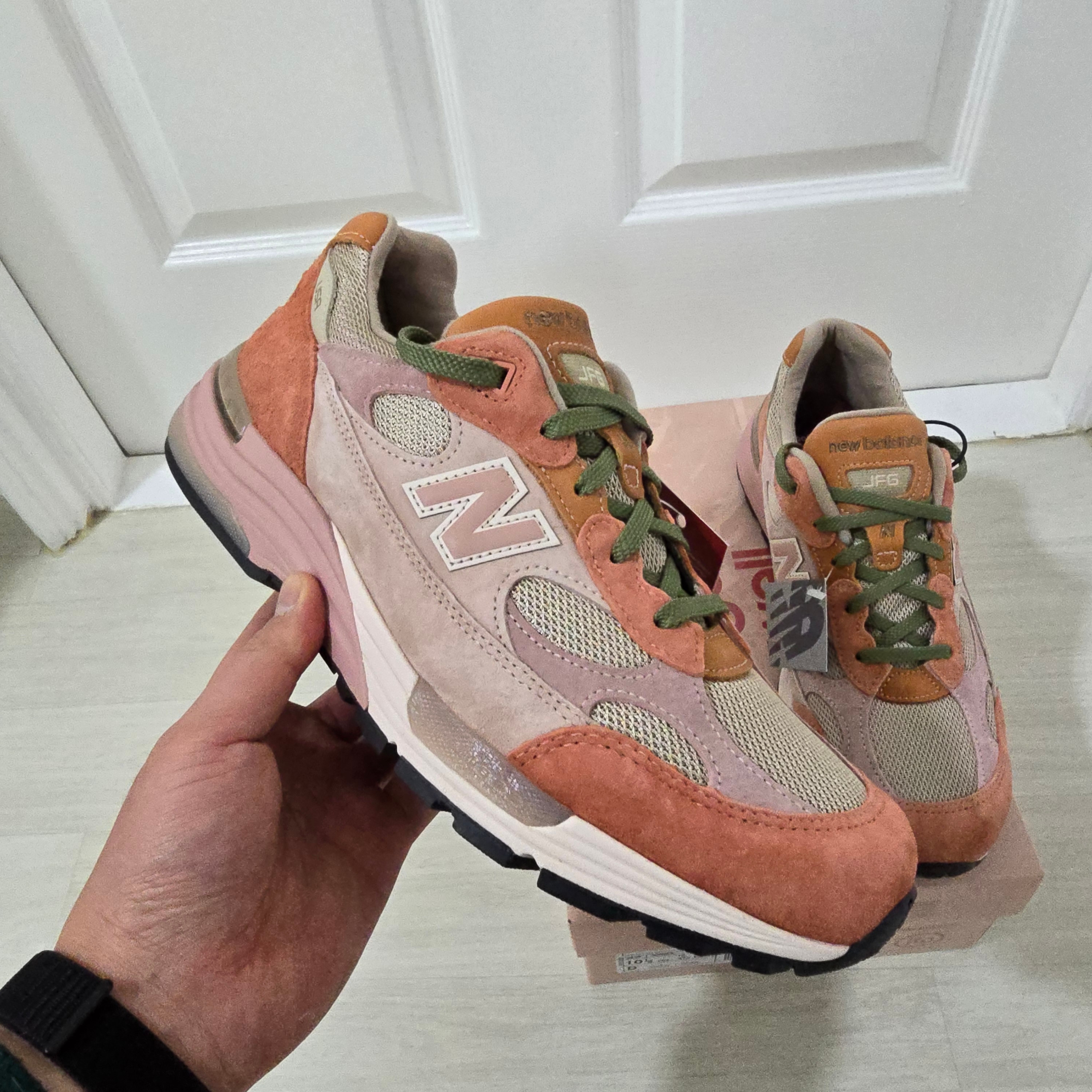 New Balance x Joe Freshgoods 992 Made in USA Aged Well 착용 스타일 - 2