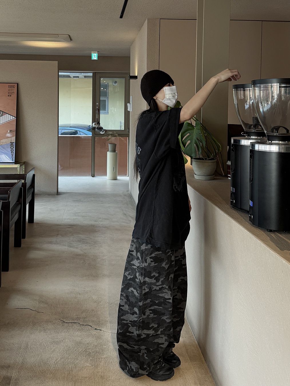 Oakley Light Breathe Triple Black, Oakley Session Beanie Blackout 착용 스타일 - 2