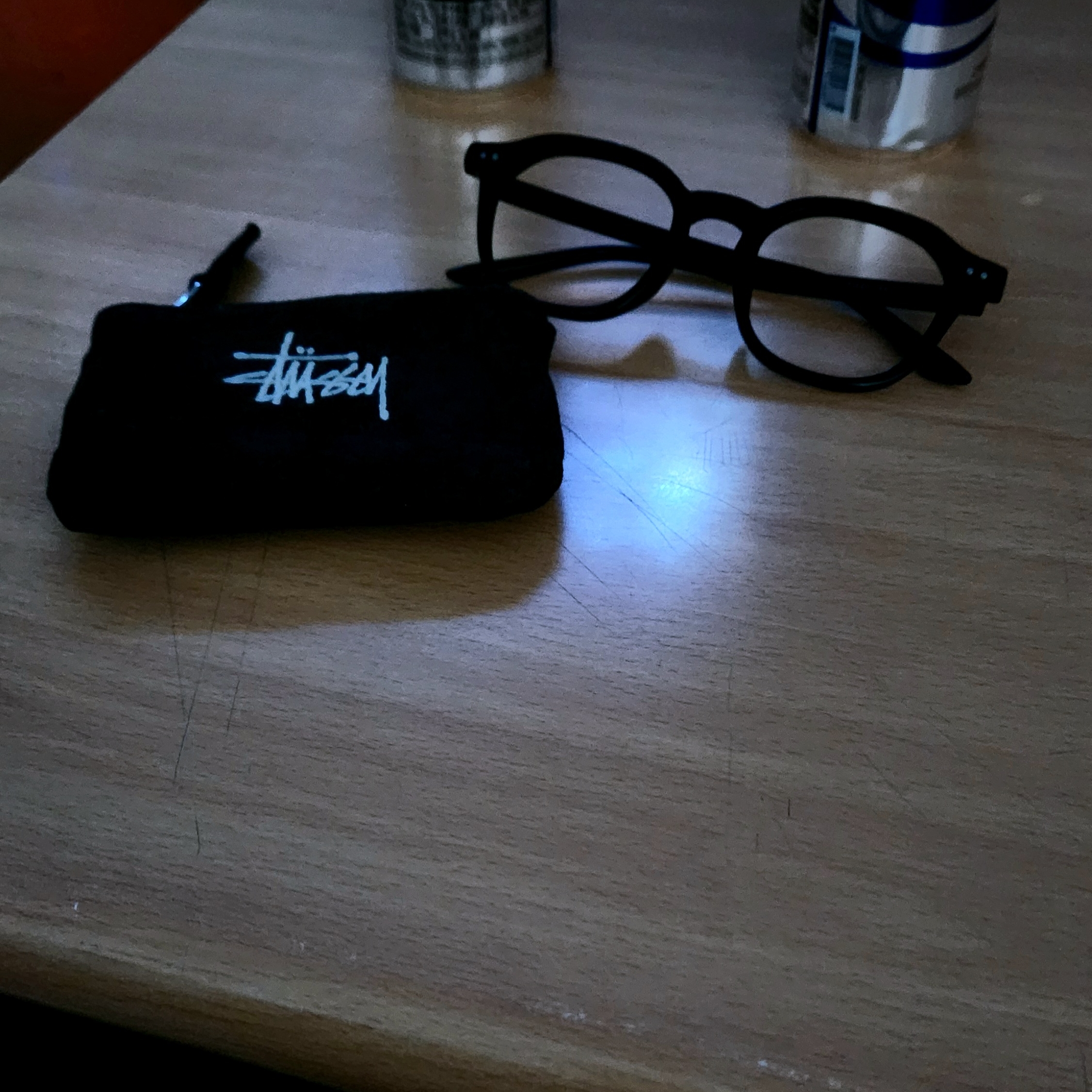 Stussy Canvas Coin Pouch Washed Black 착용 스타일
