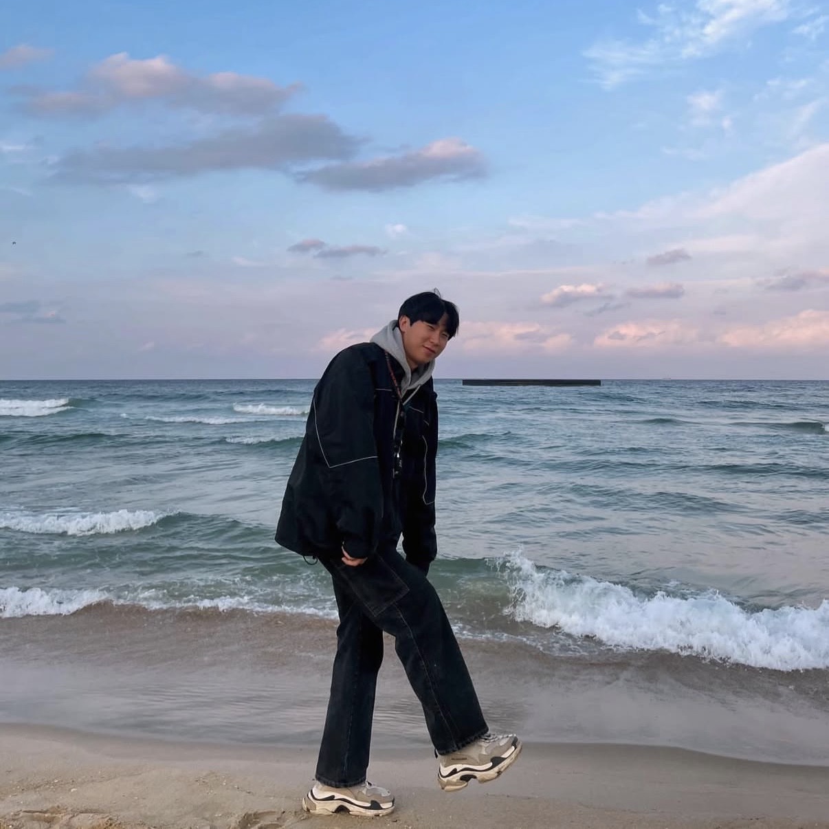 Balenciaga Triple S Vanille 2018 착용 스타일