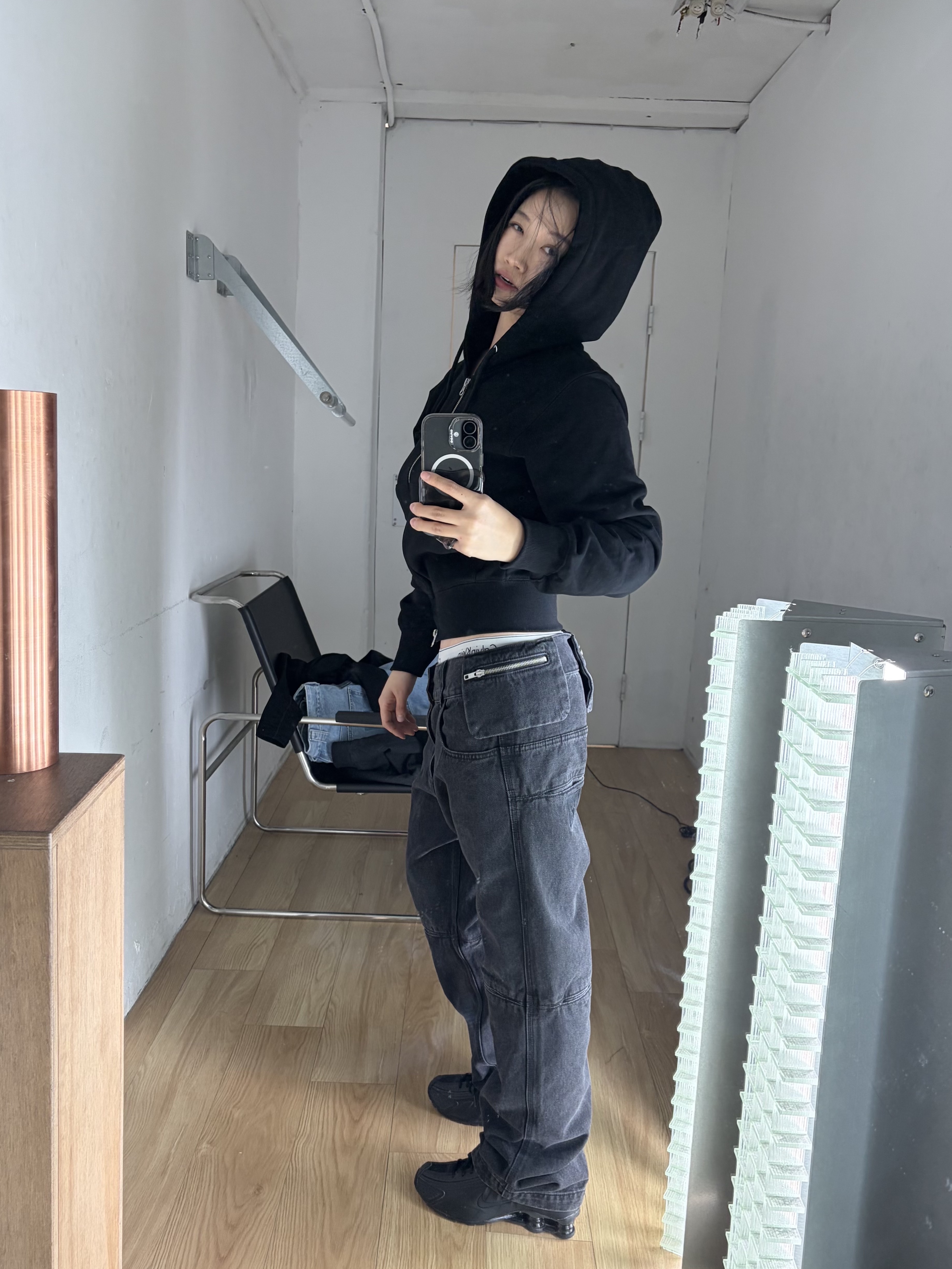 (W) Nike Shox R4 Black 착용 스타일
