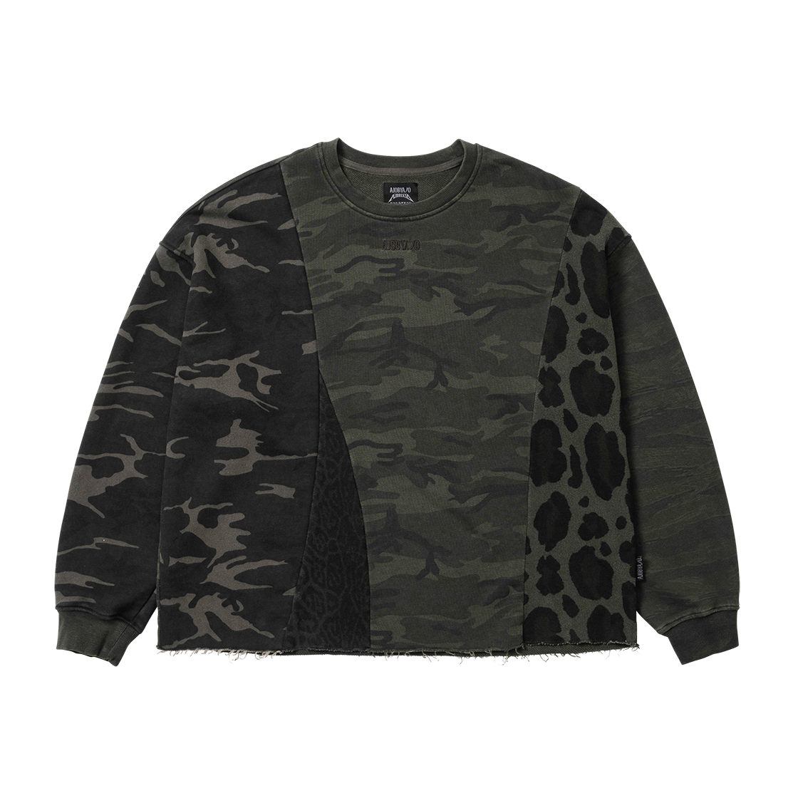 아조바이아조 카모플라주 레오파드 믹스드 스웻셔츠 차콜(AJOBYAJO Camouflage Leopard Mixed Sweatshirt Charcoal)