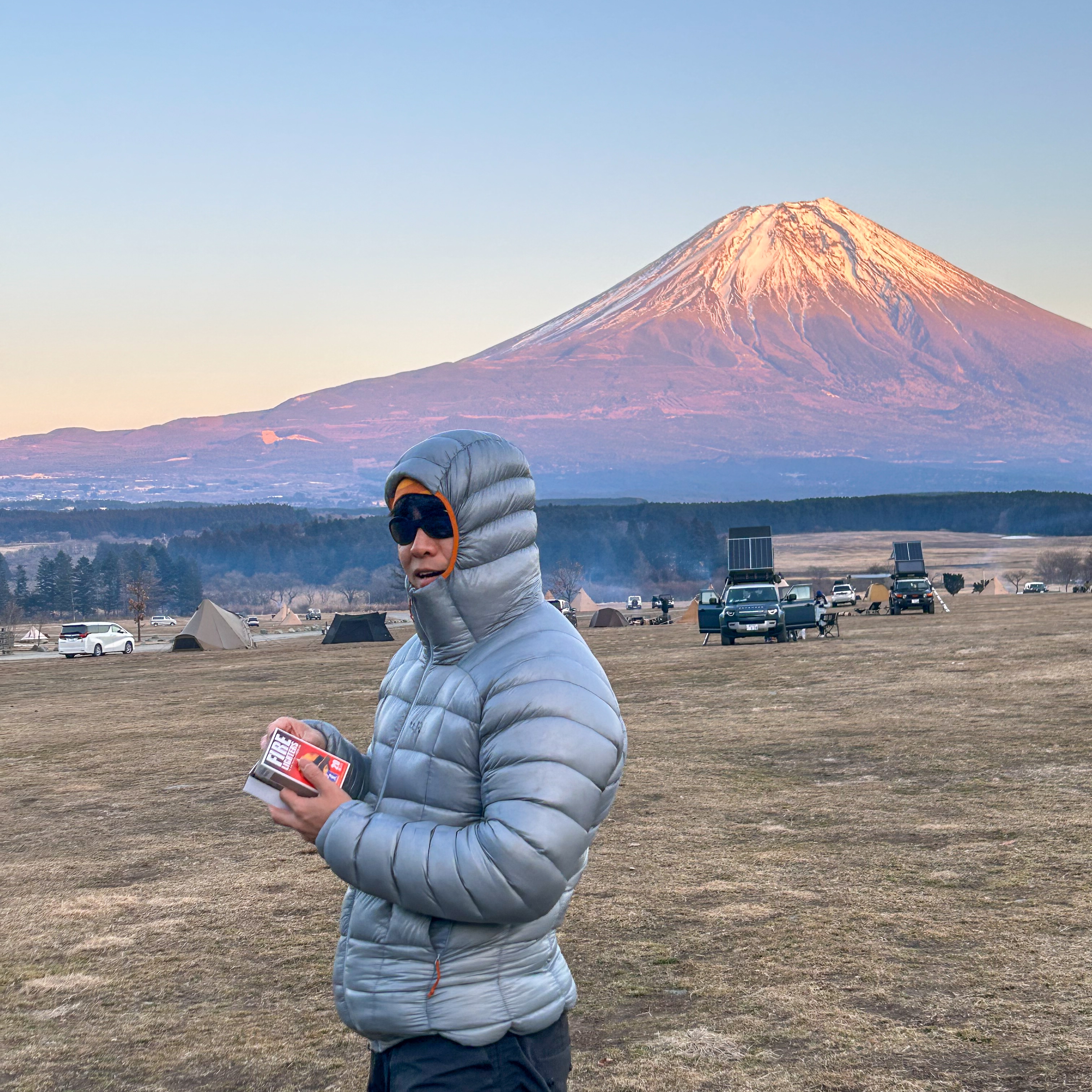 Rab Mythic G Down Jacket Cloud, Oakley Eye Jacket Redux Matte Black Frame Prizm Grey Lenses High Bridge Fit 착용 스타일 - 1