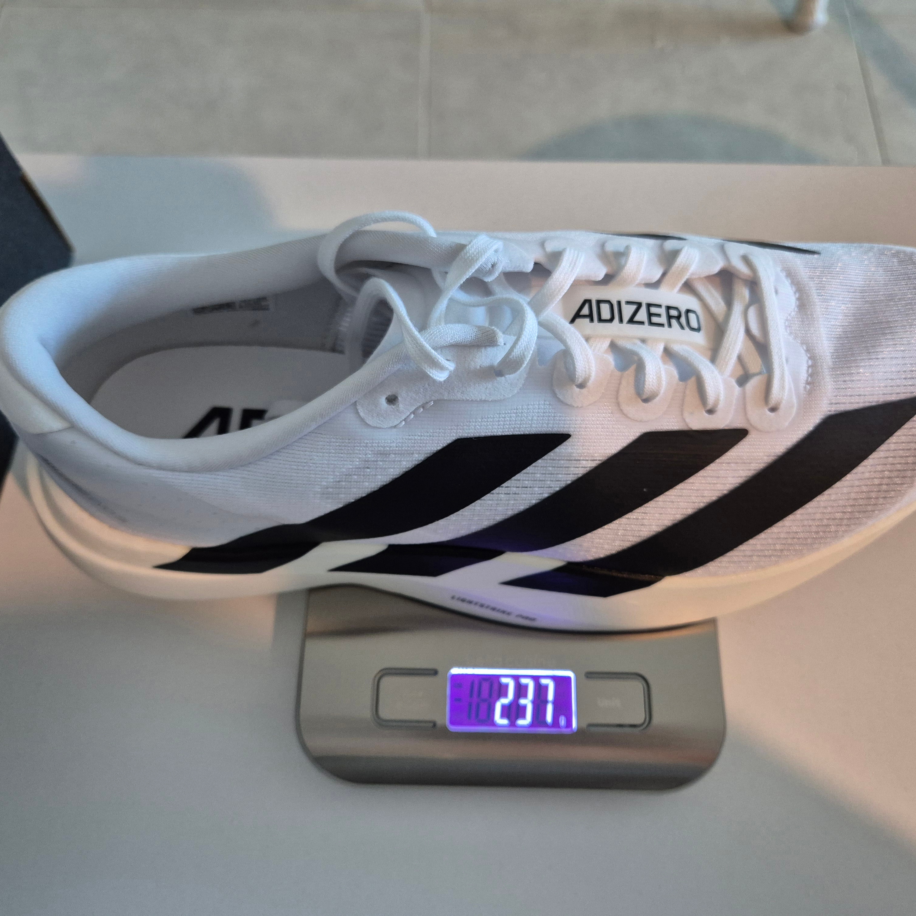 Adidas Adizero EVO SL Cloud White Core Black 착용 스타일 - 1