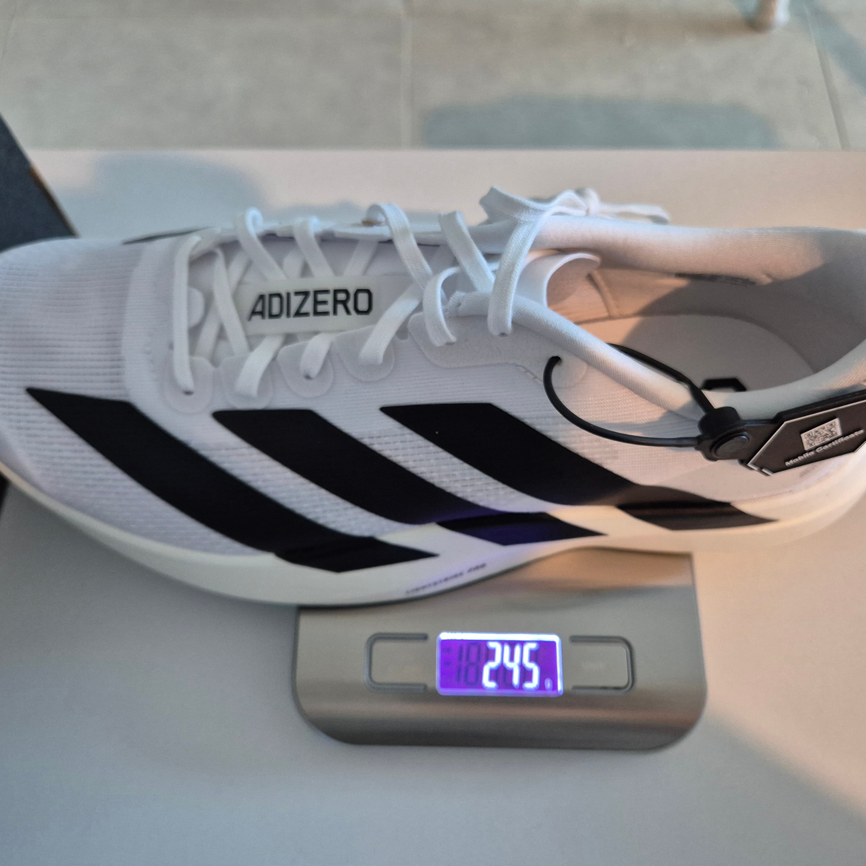 Adidas Adizero EVO SL Cloud White Core Black 착용 스타일 - 2