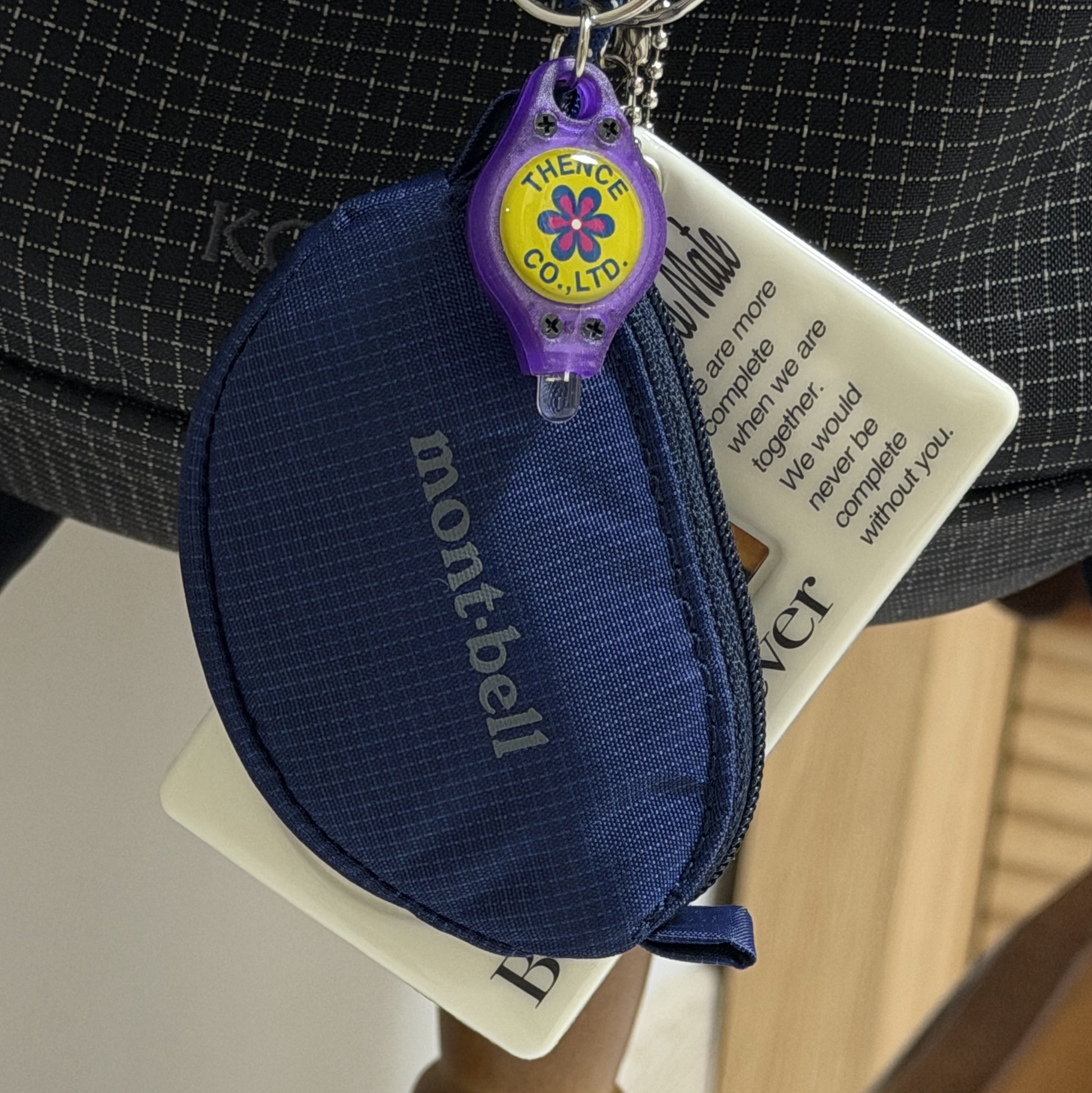 Montbell Coin Purse Navy 착용 스타일