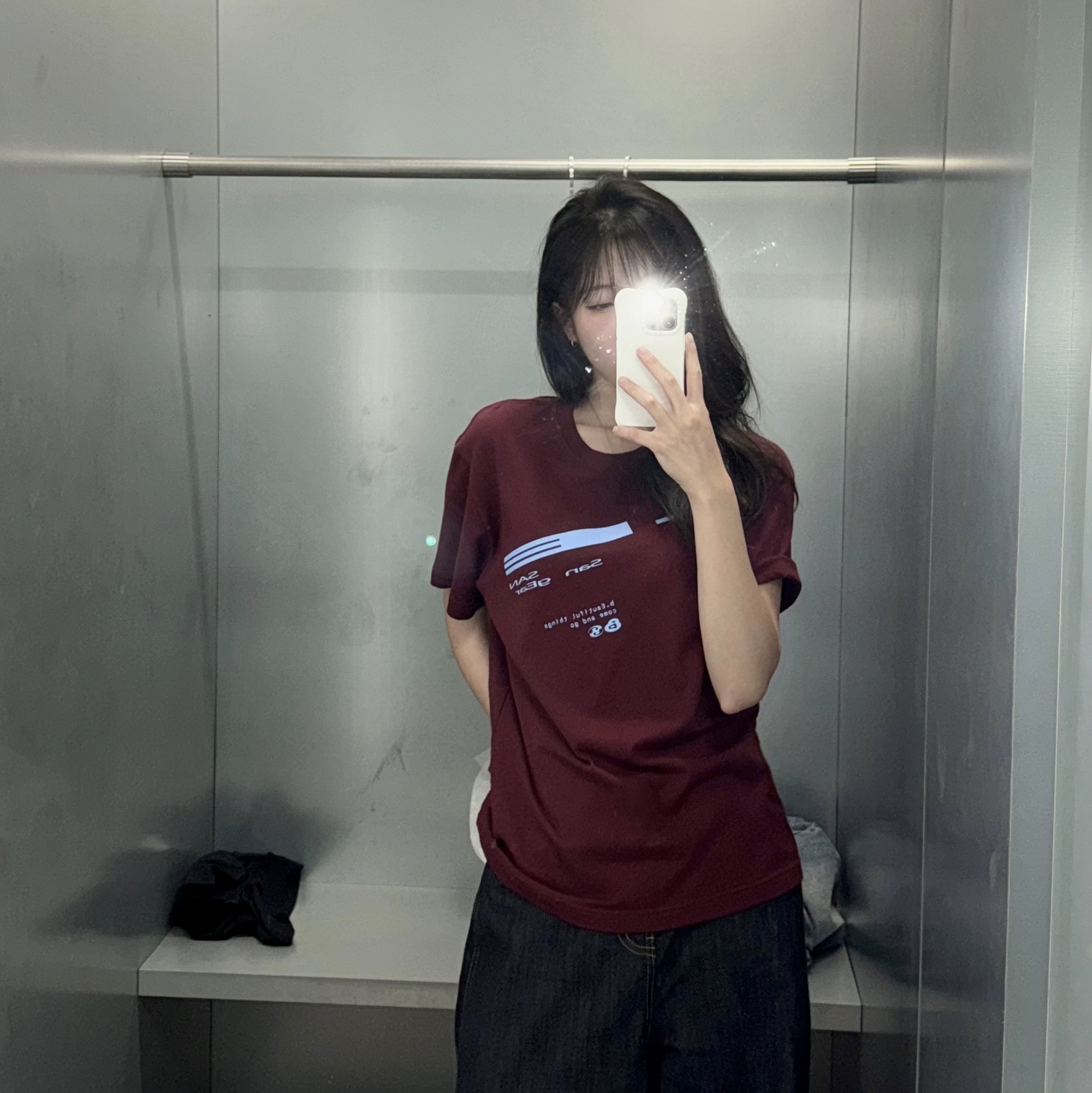 Sansan Gear X b.E Sprout T-Shirts Wine 착용 스타일