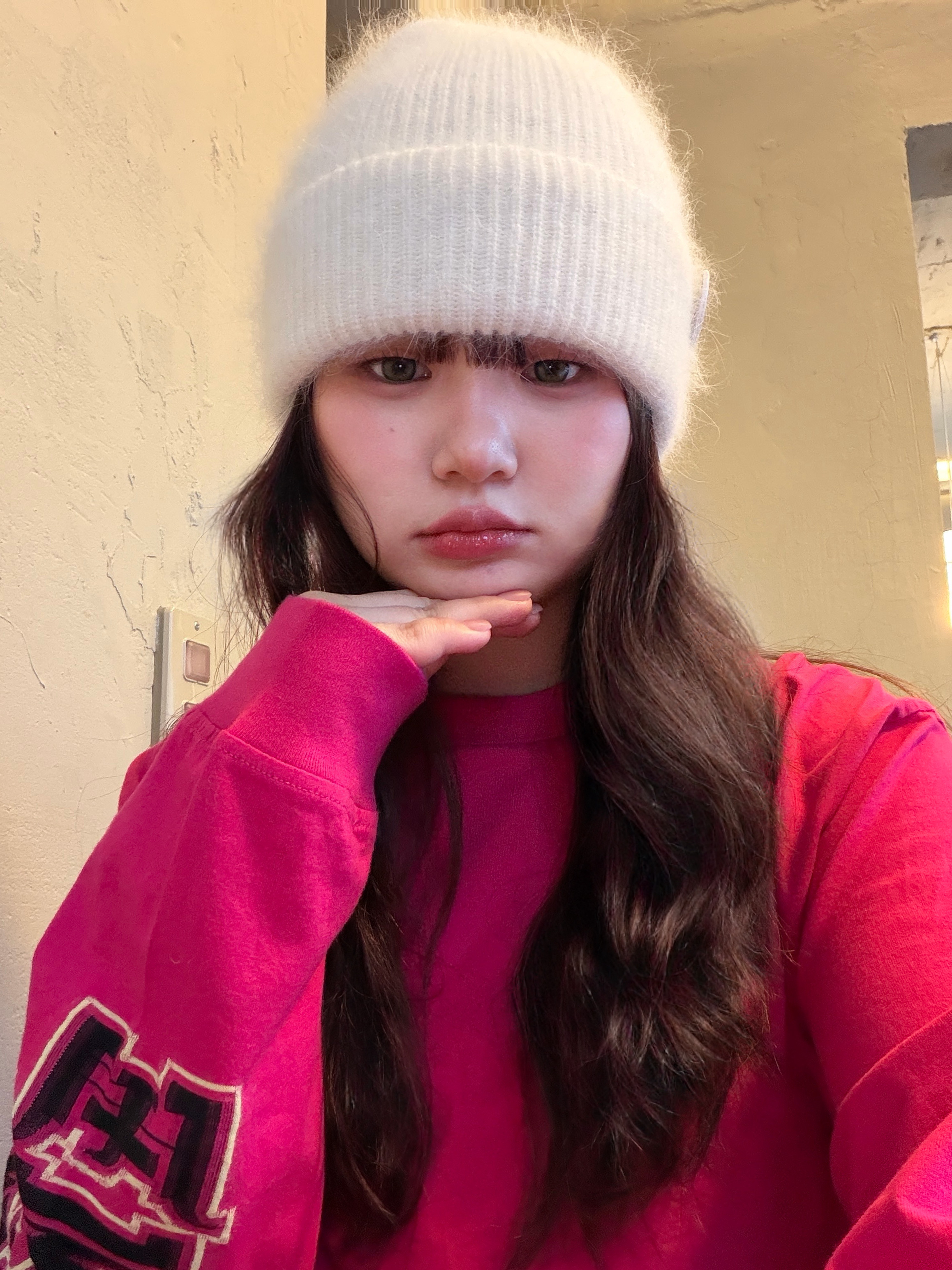 Supreme Intarsia Sleeve L/S Top Fuchsia - 25FW 착용 스타일 - 1