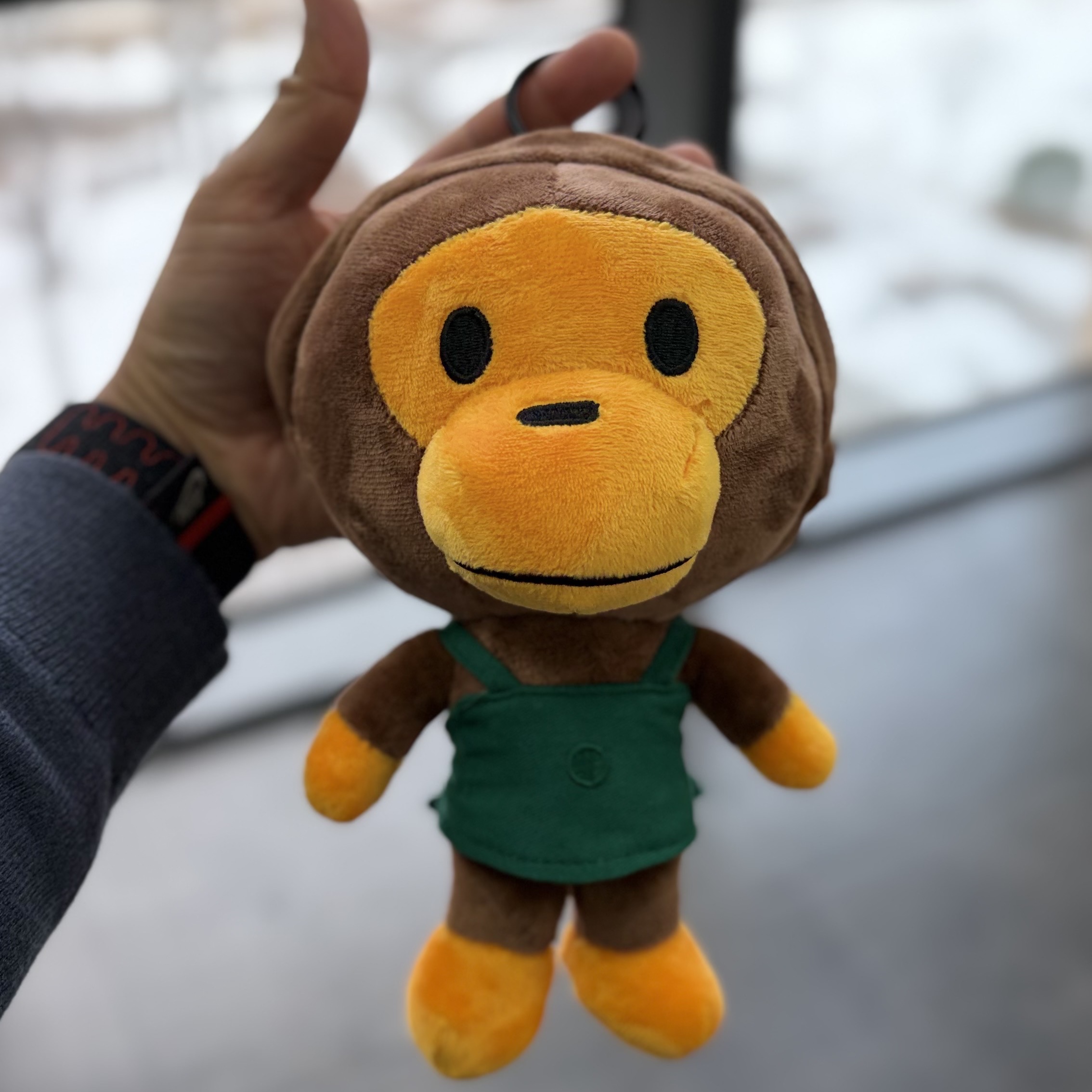 Starbucks x BAPE Baby Milo Foldable Bag 착용 스타일 - 2