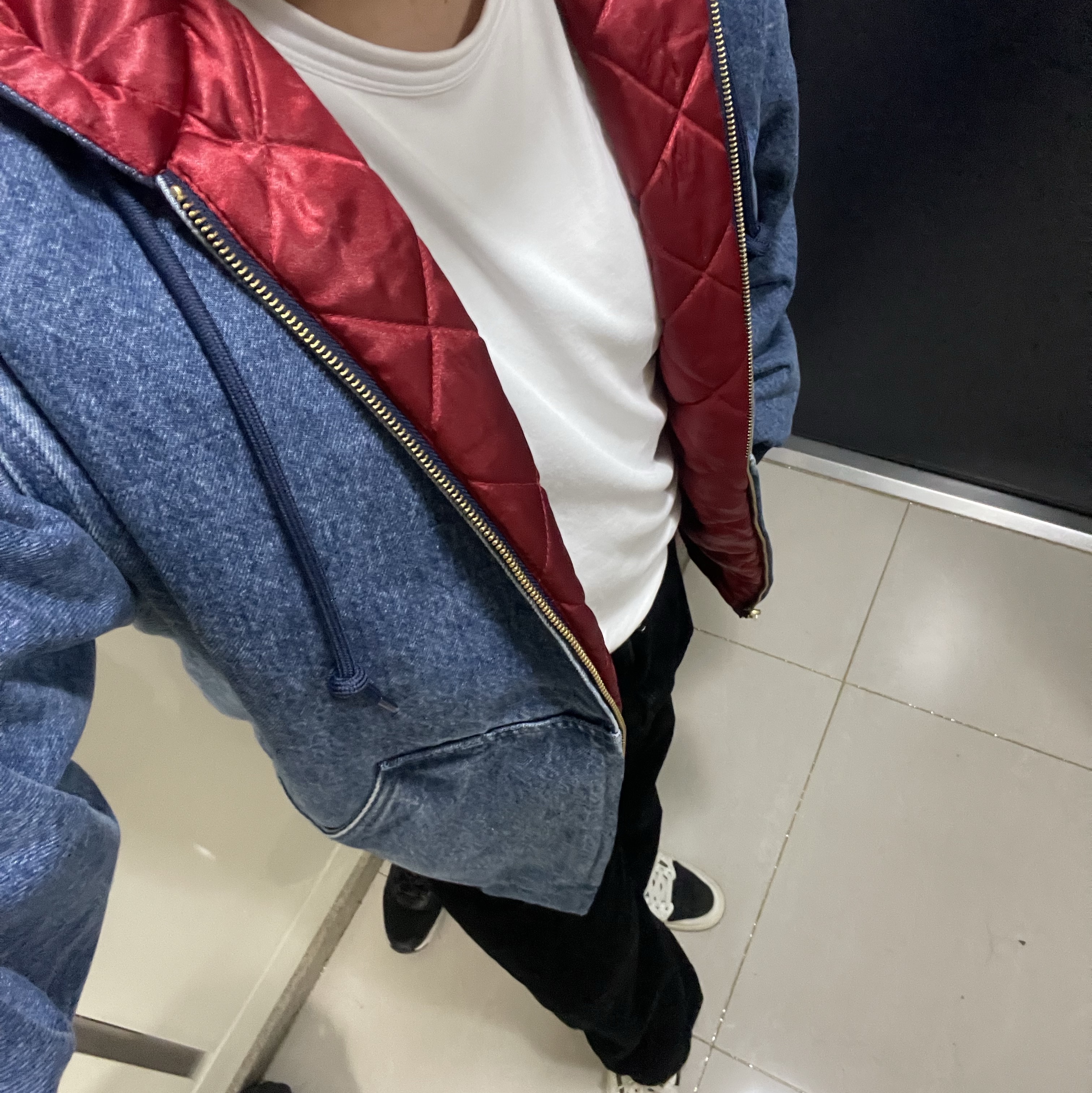 Carhartt WIP OG Active Denim Jacket 50th Anniversary Edition Blue USA Red, Carhartt WIP Coventry Corduroy 8 Wales Landon Pants Black 착용 스타일 - 2
