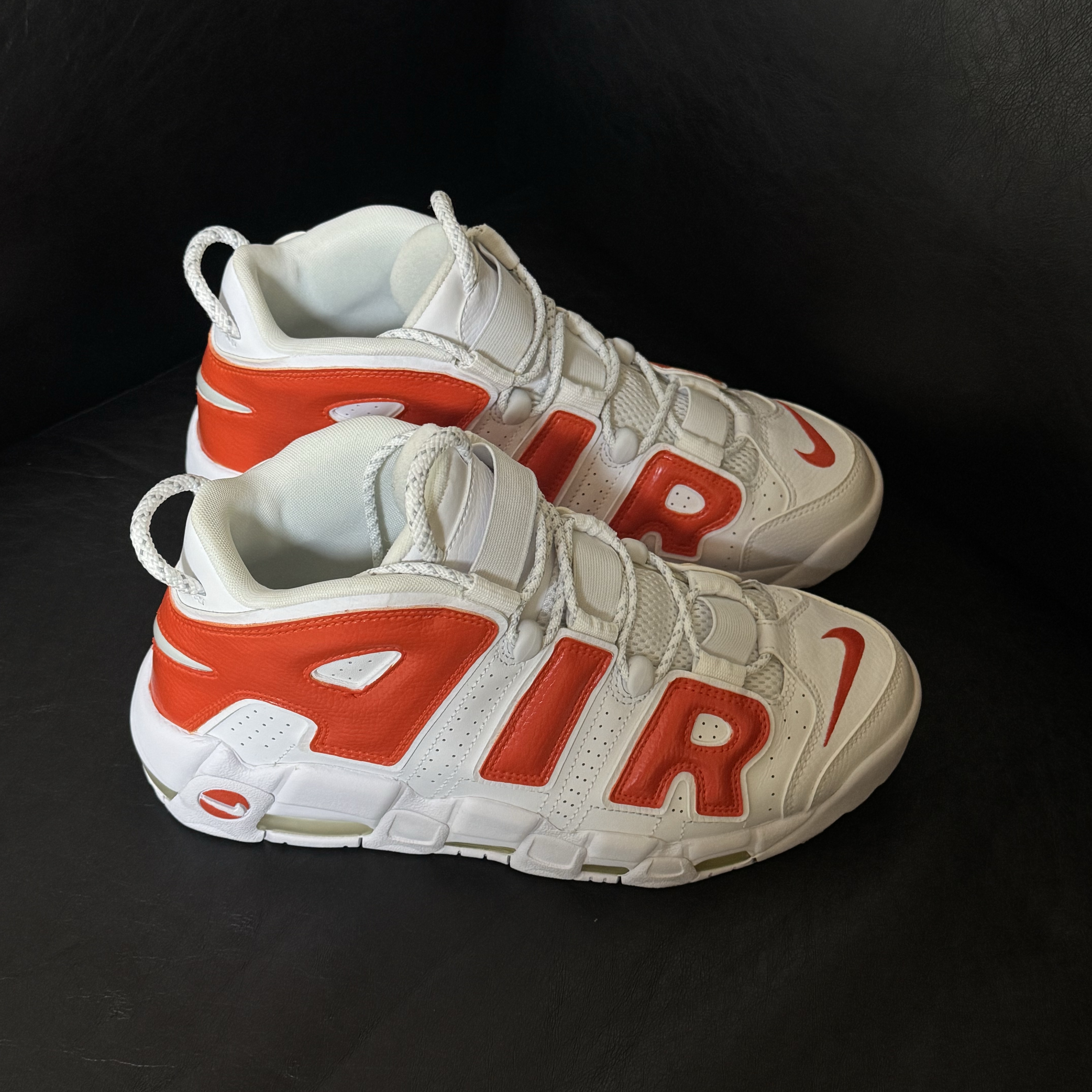 Nike Air More Uptempo Triple White, Nike Air More Uptempo Black White 2020 착용 스타일 - 3
