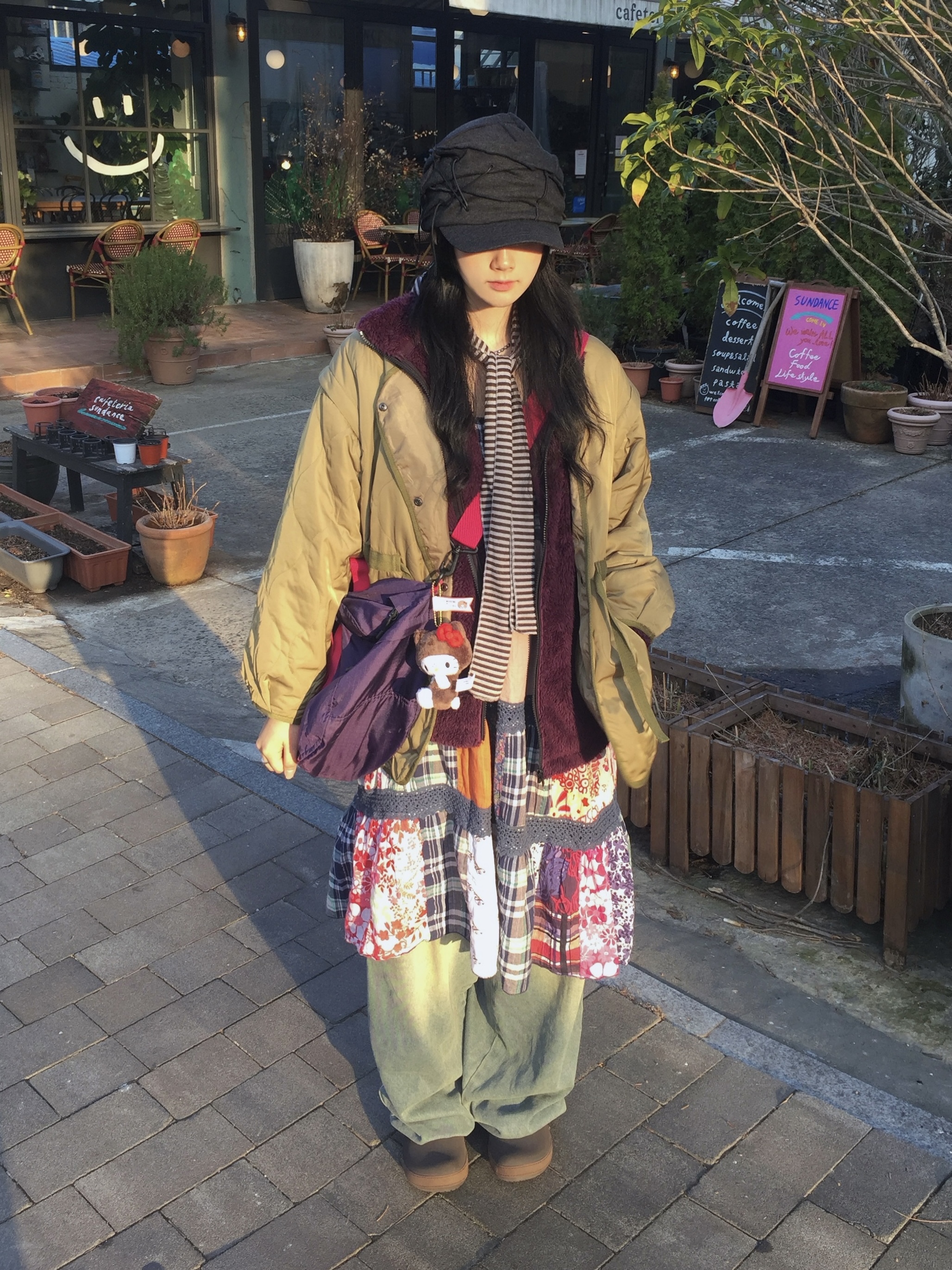 Sanrio Hello Kitty x Monchhichi 50th Anniversary Hello Kitty Holder, Uniqlo x Needles Fleece Jacket Purple - KR 착용 스타일