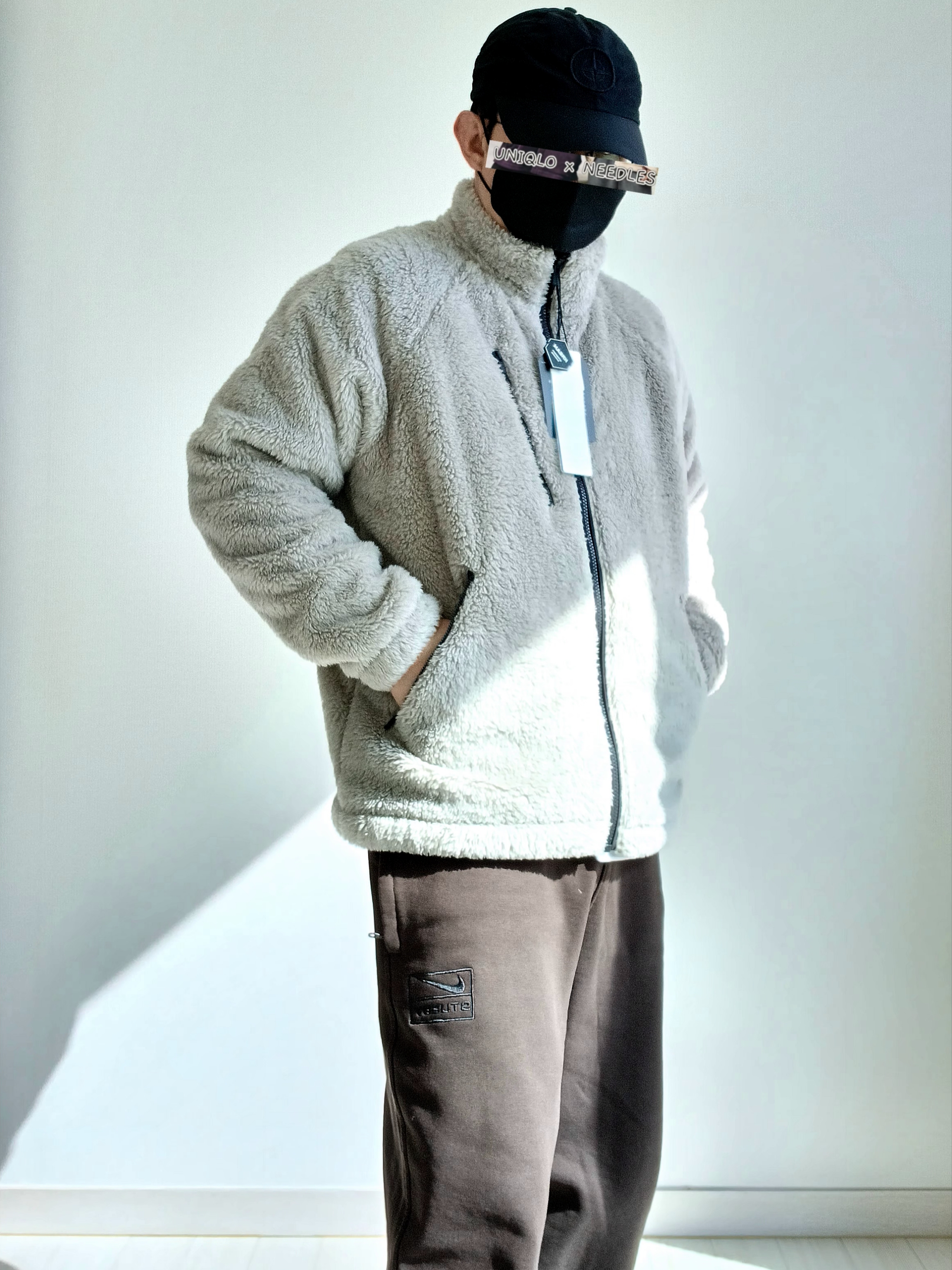 Stone Island 99576 Nylon Metal 6-Panel Cap Black, Uniqlo x Needles Fleece Jacket Beige - KR 착용 스타일 - 5