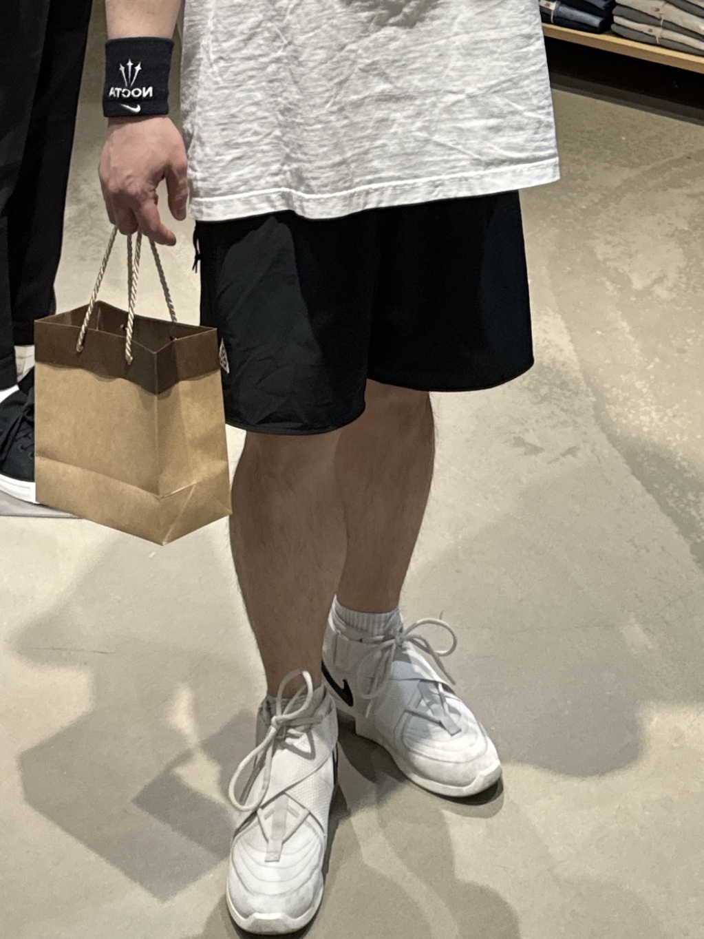 Nike x Drake Nocta Wristband Black White (2 Pack), Nike ACG Dri-Fit New Sands Shorts Black - Asia 착용 스타일