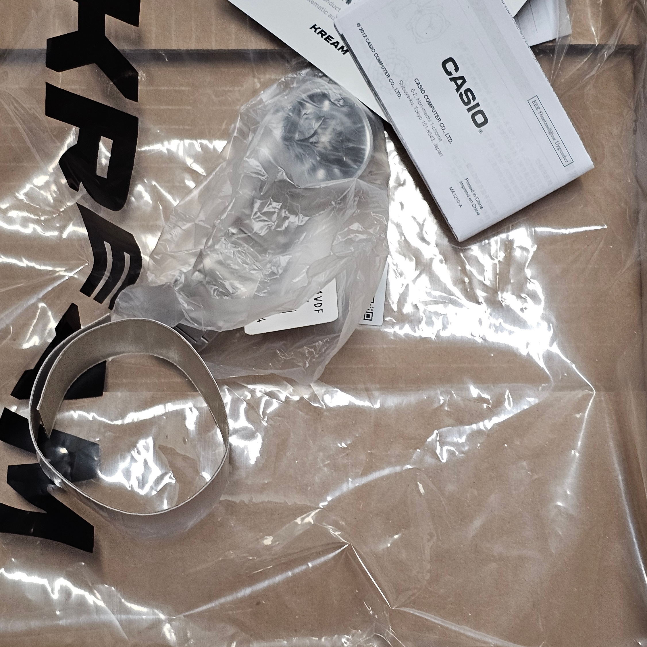Casio MTP-1370D-1A1 착용 스타일