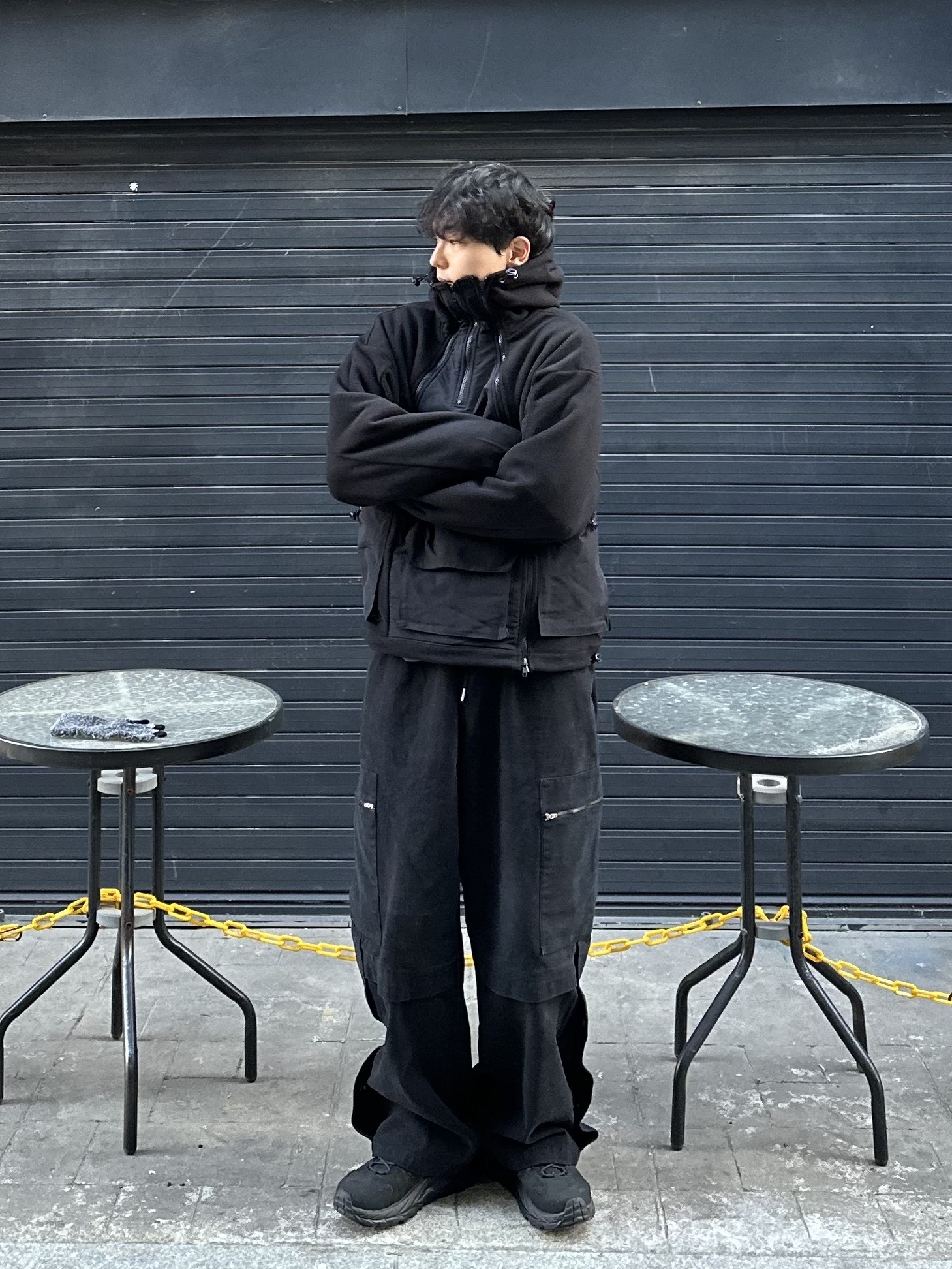 Hoka Kaha 2 Low Gore-Tex Black 착용 스타일 - 1