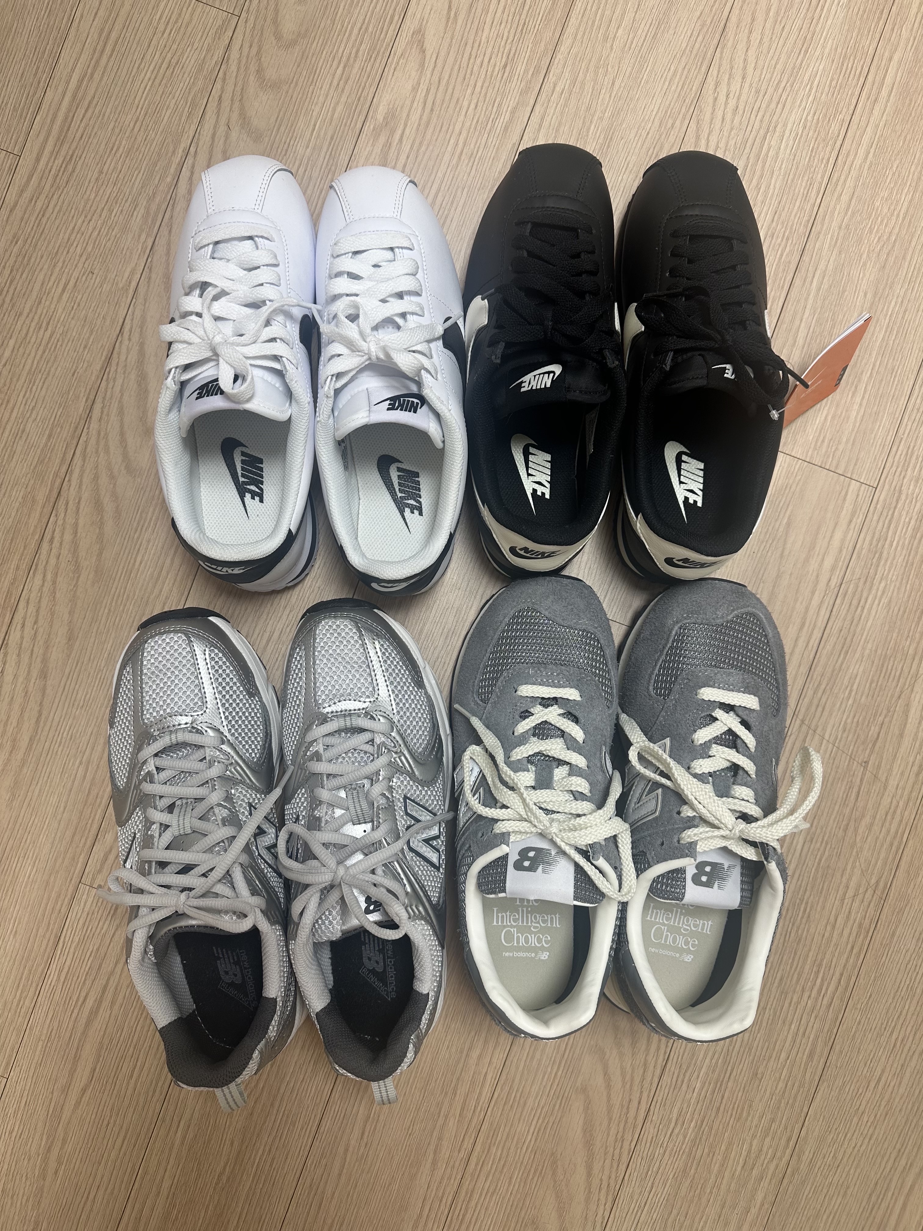 New Balance x Pottery 574 Premium Soft Grey, New Balance 530 Grey Matter Silver Metallic 착용 스타일 - 2
