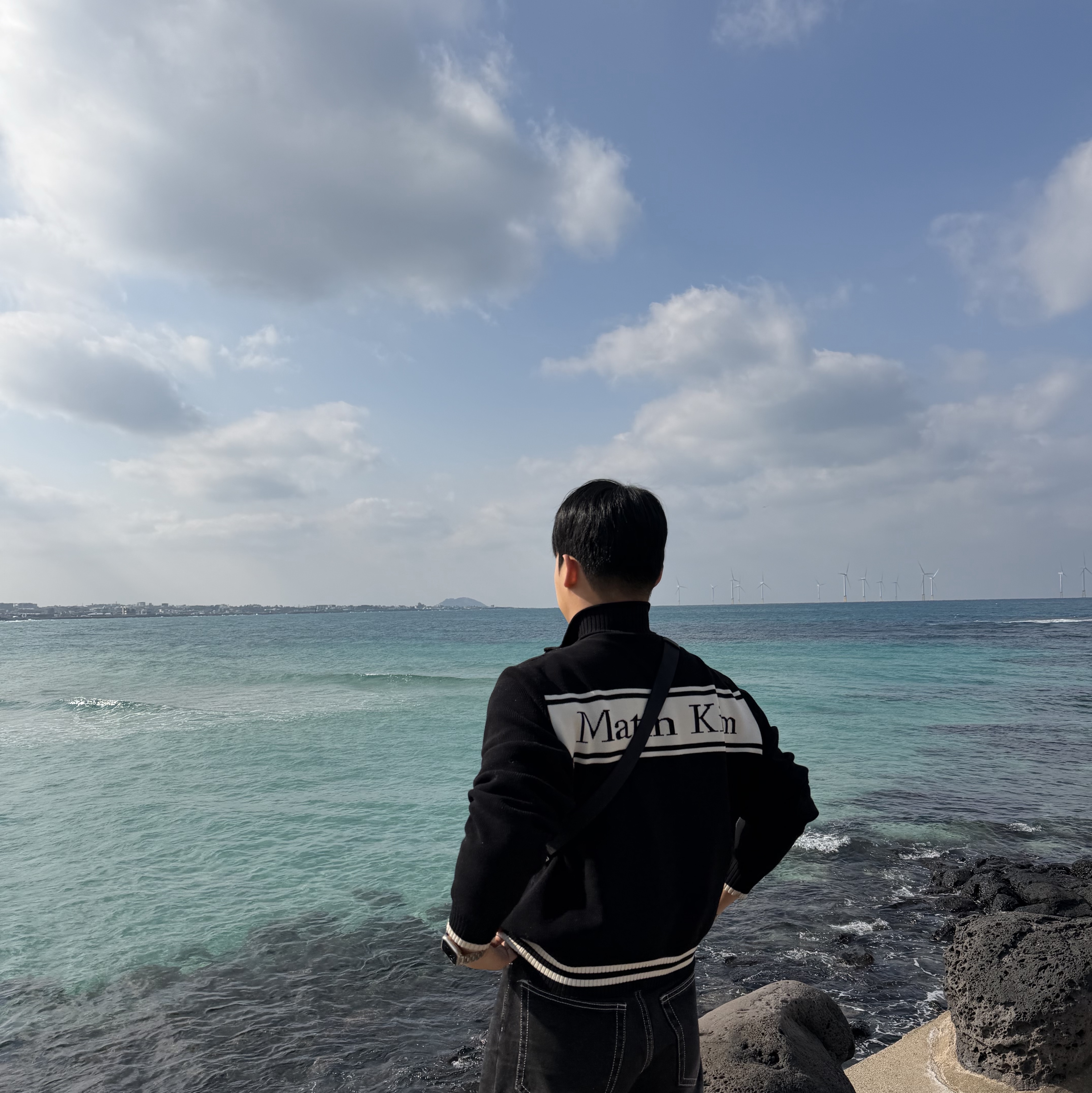 Matin Kim Spell Point Stripe Knit Cardigan Black 착용 스타일