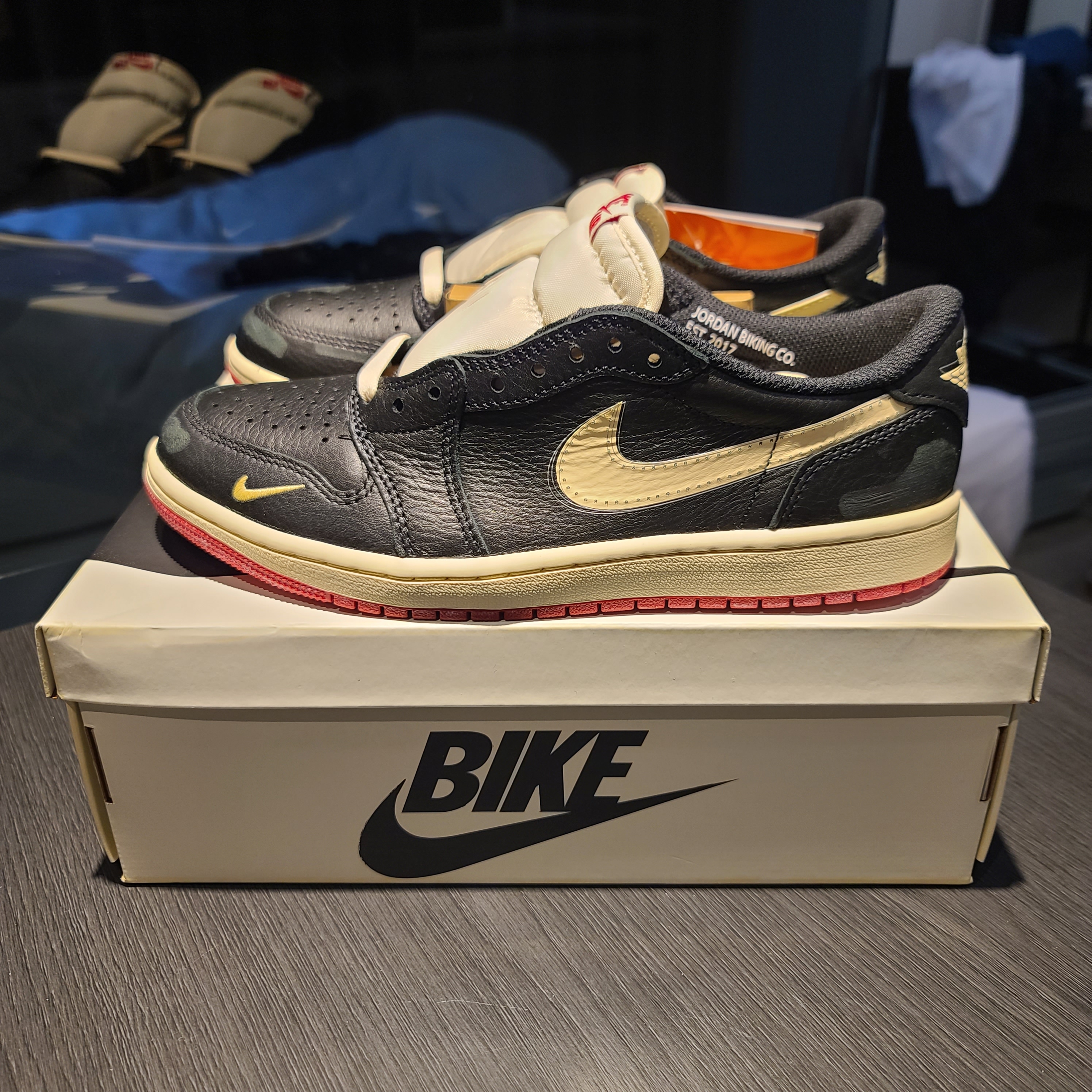 Jordan 1 x Nigel Sylvester Retro Low OG Better With Time 착용 스타일 - 1