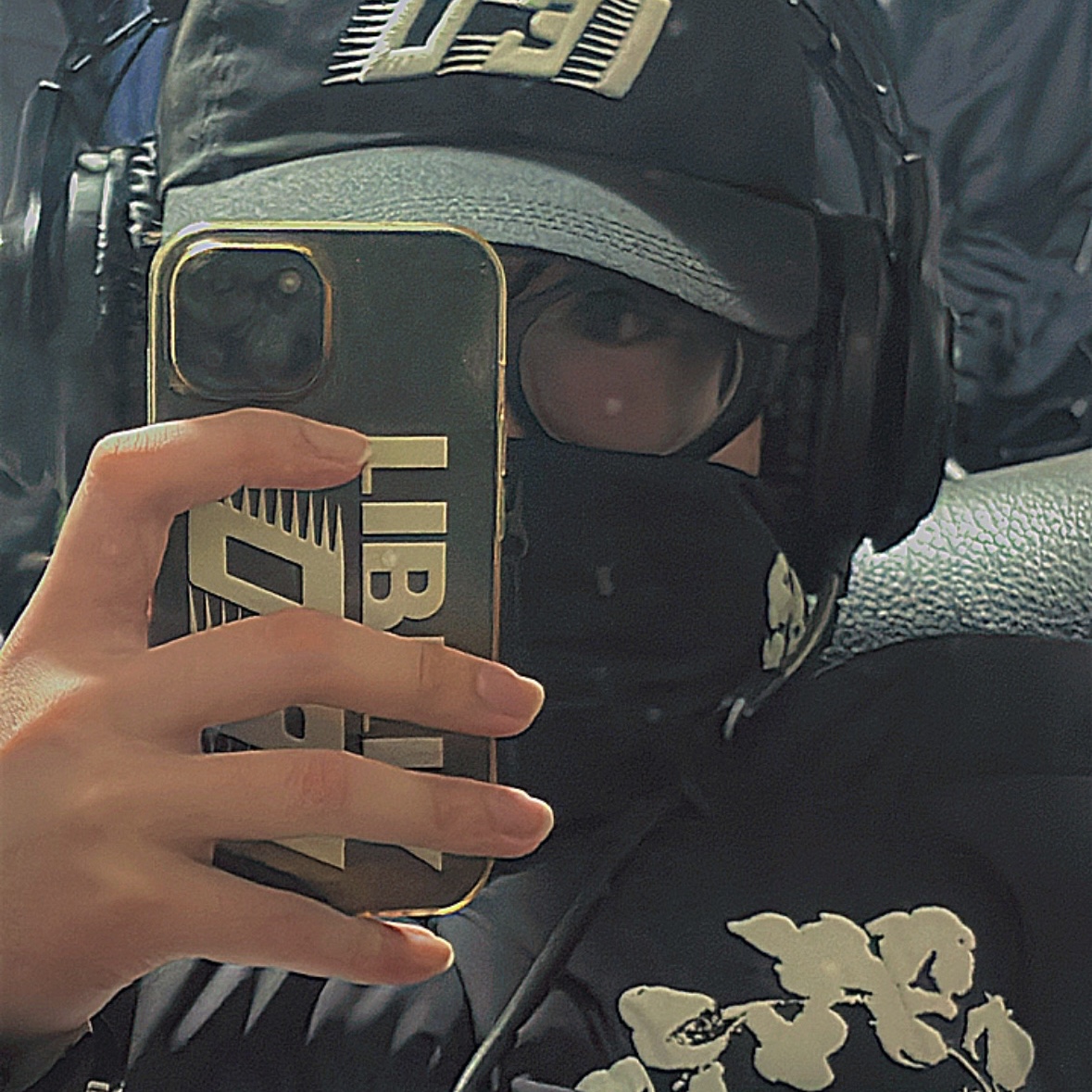 Denim Tears Cotton Wreath Puffer Jacket Black, C.P. Company Extra Fine Merino Wool Goggle Beanie Black - 24FW 착용 스타일 - 1