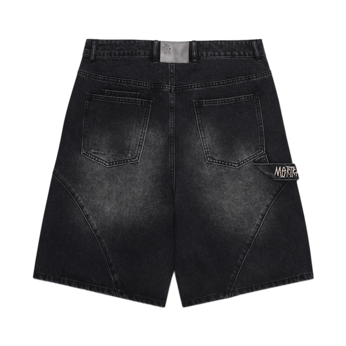 머트라 아크 조츠 빈티지 블랙(Mertra Arc Jorts Vintage Black)