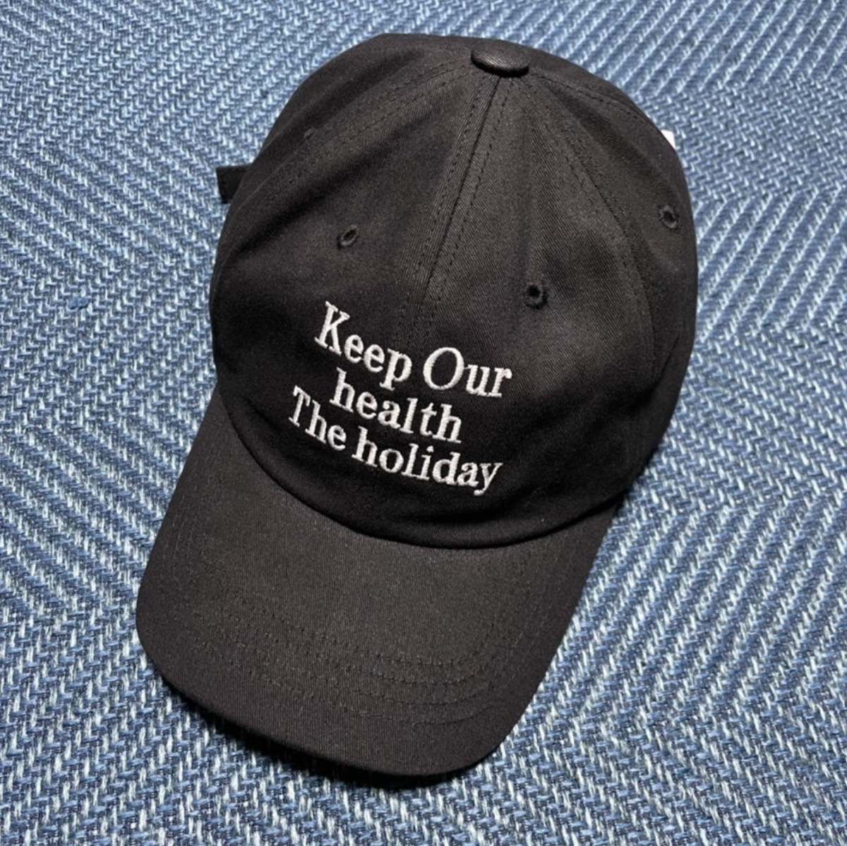 Millo Archive Holiday Signature Ball Cap Black 착용 스타일