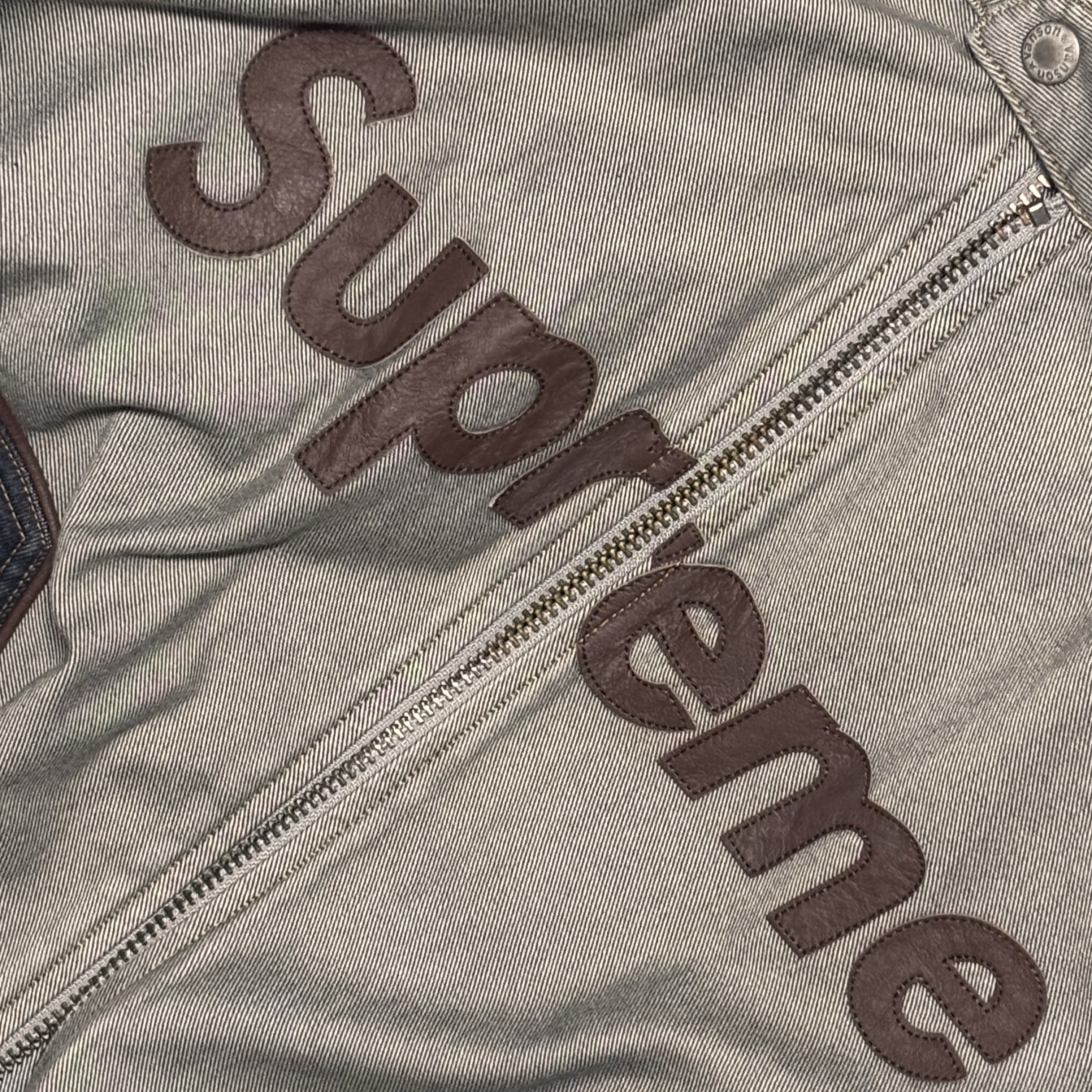 Supreme x Vanson Leathers Cordura Cotton Jacket Denim - 25SS, Supreme Denim Camp Cap Black - 24SS 착용 스타일 - 2