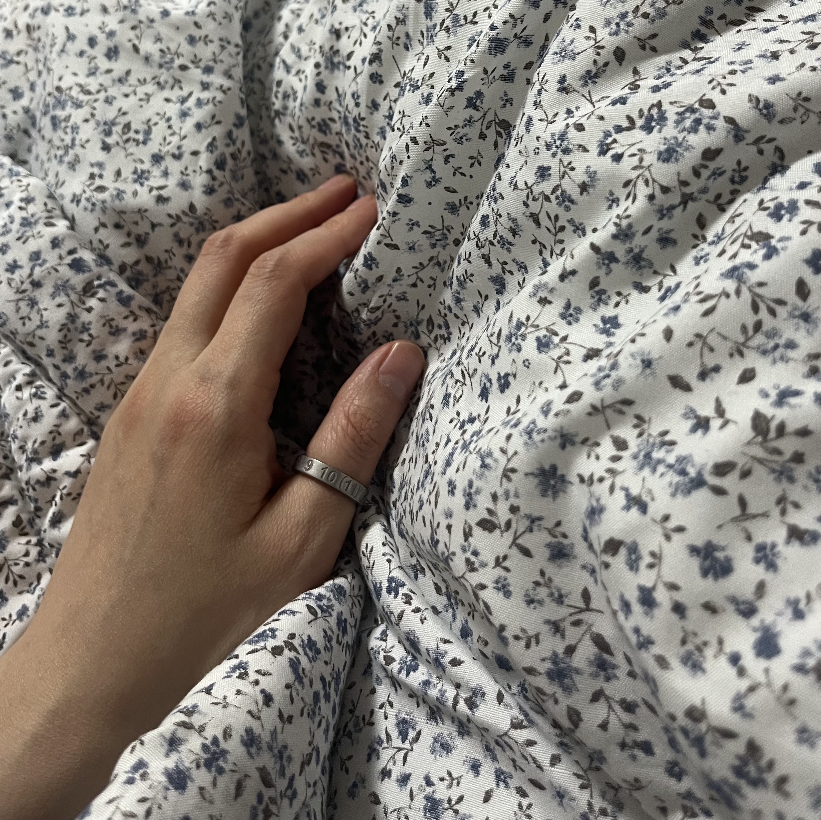 Maison Margiela Numerical Silver Ring Silver 착용 스타일