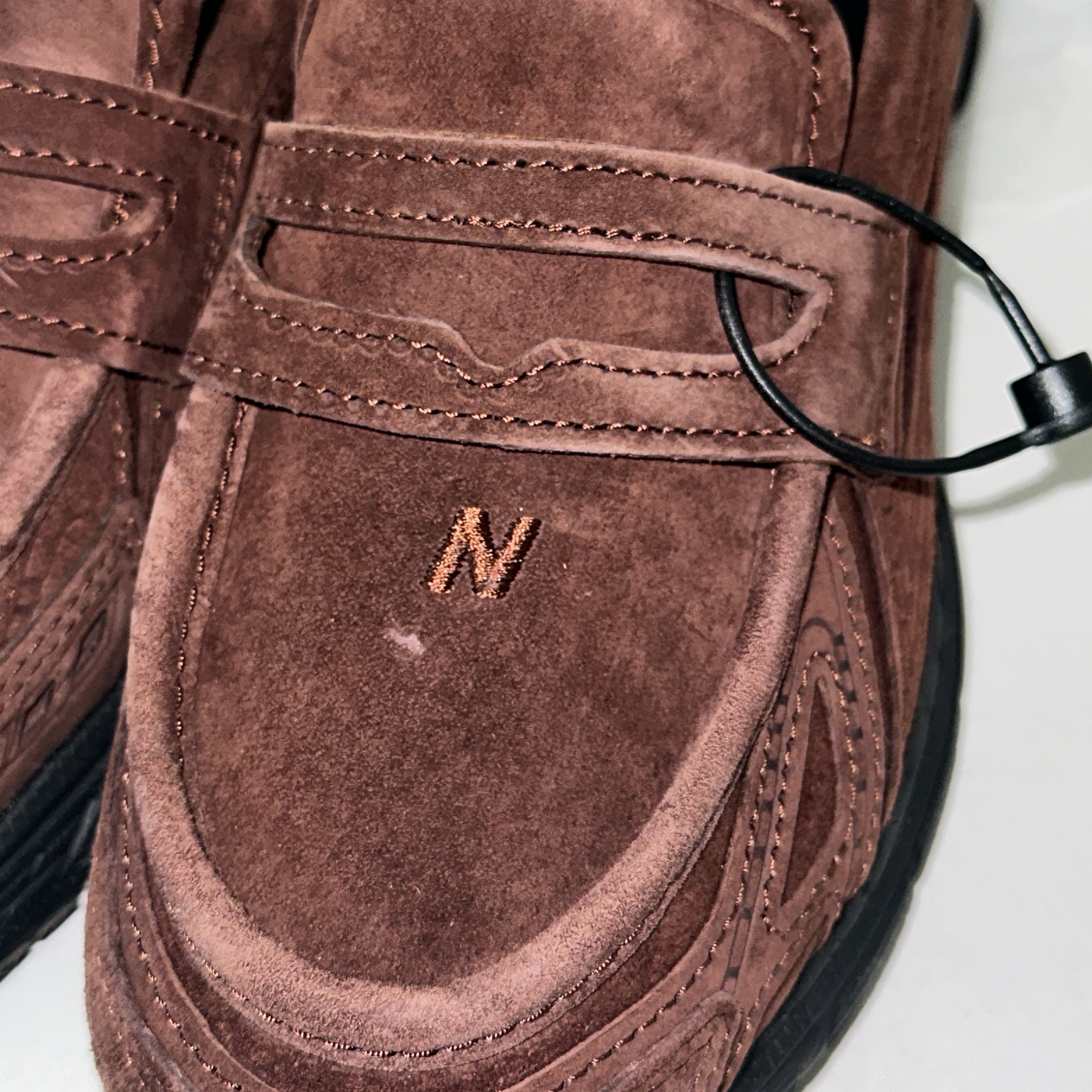 New Balance 1906L Rich Oak 착용 스타일