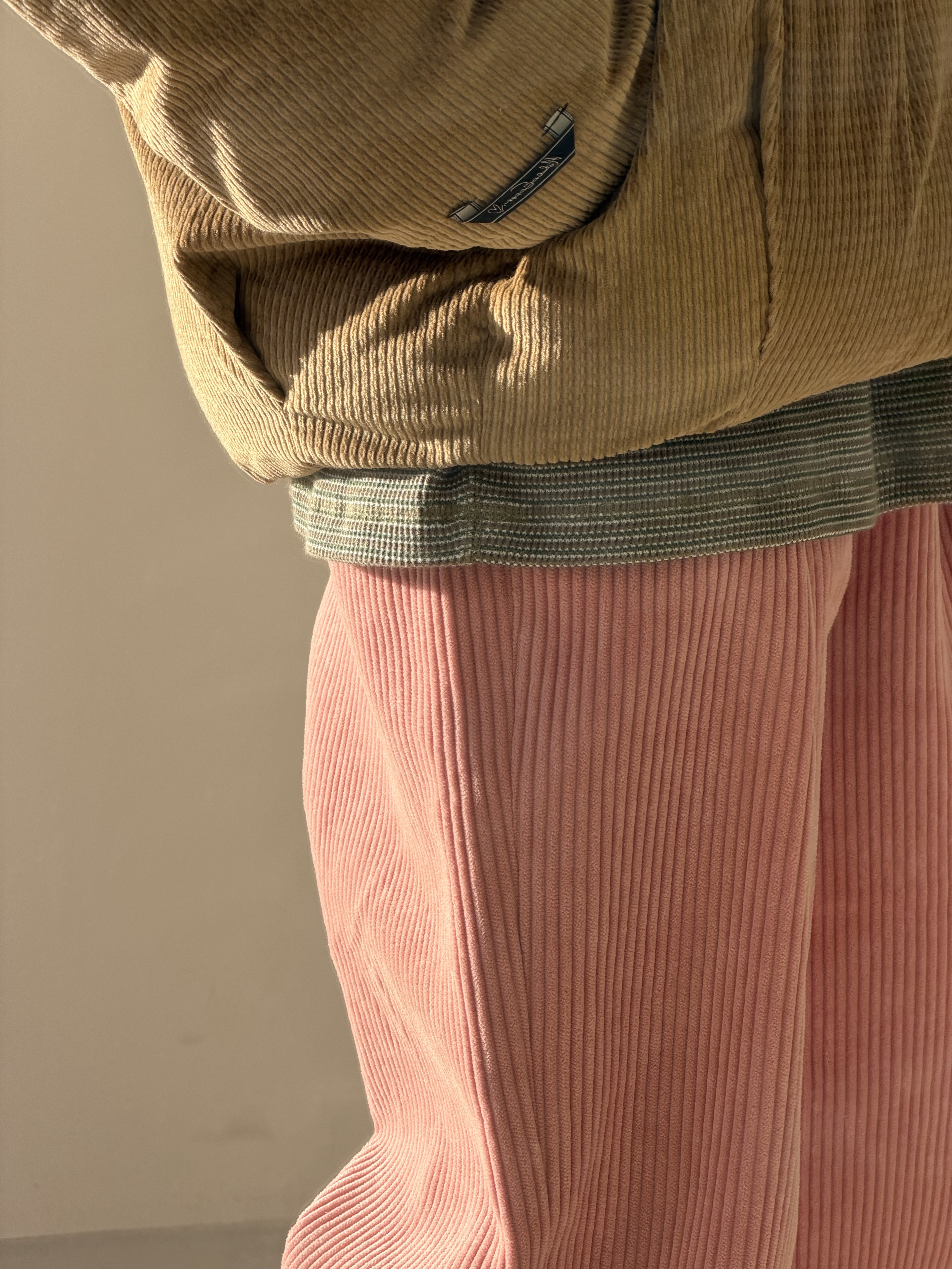Ader Error Curve; BS01 Noir, Ader Error Carid Trousers Pink 착용 스타일 - 3