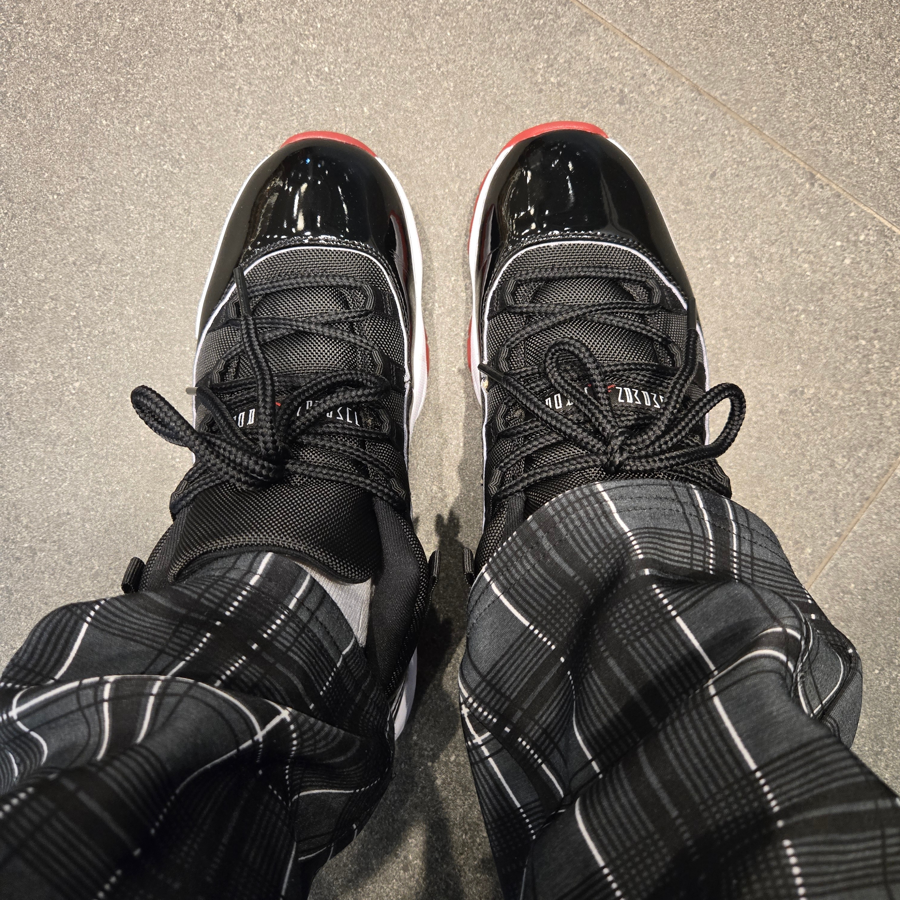 Jordan 11 Retro Low Bred 2025 착용 스타일