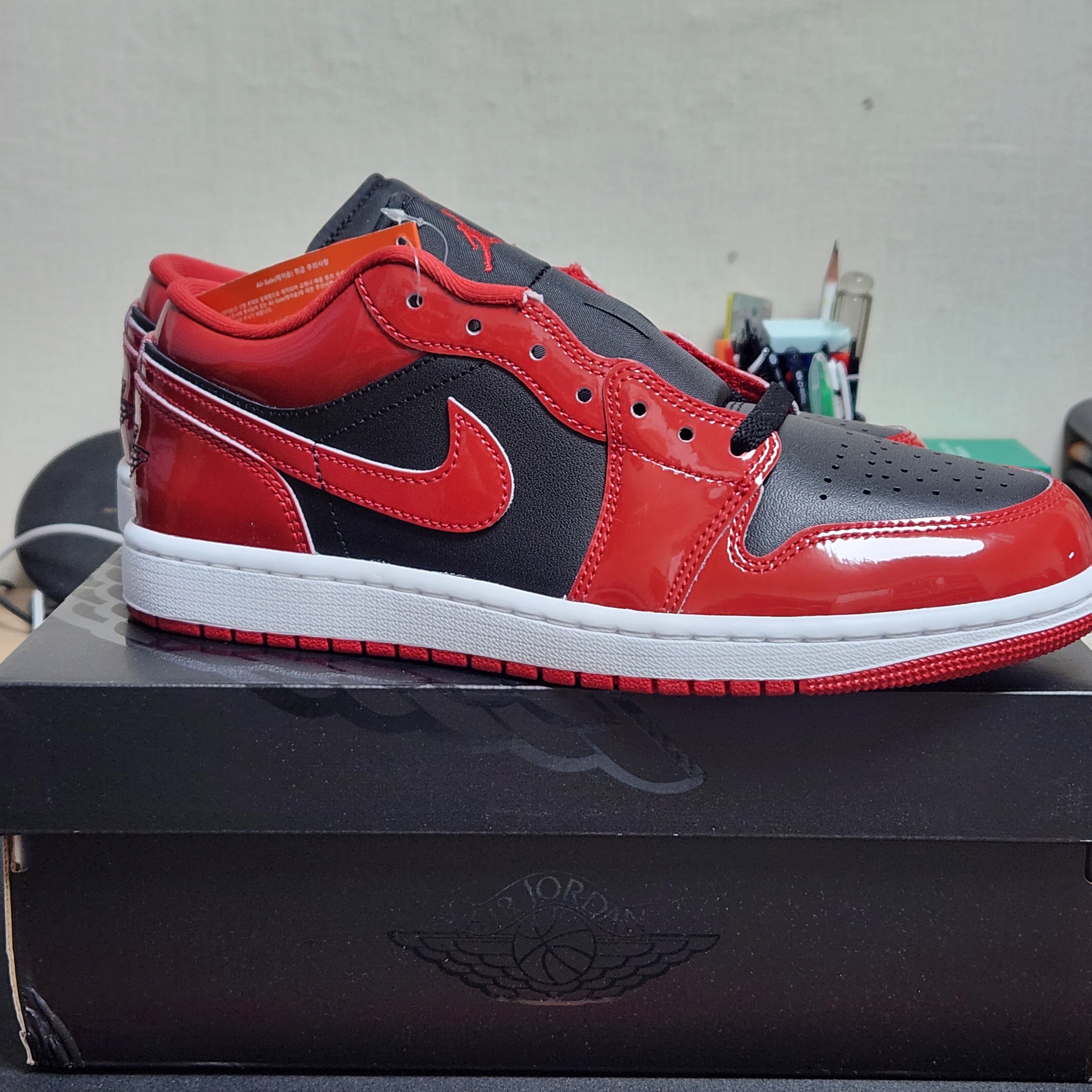 Jordan 1 Low SE Black White 착용 스타일