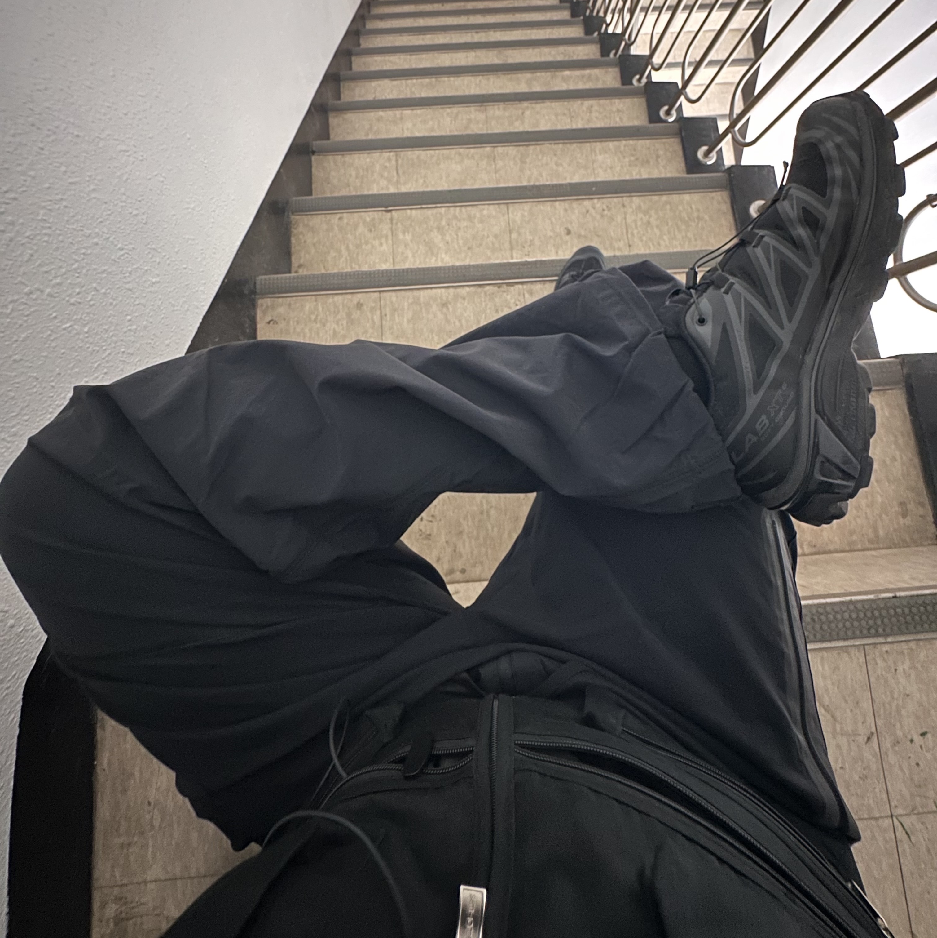 Nike Tech Woven Open Hem Pants Black - Asia, Salomon XT-6 ADV Black 착용 스타일