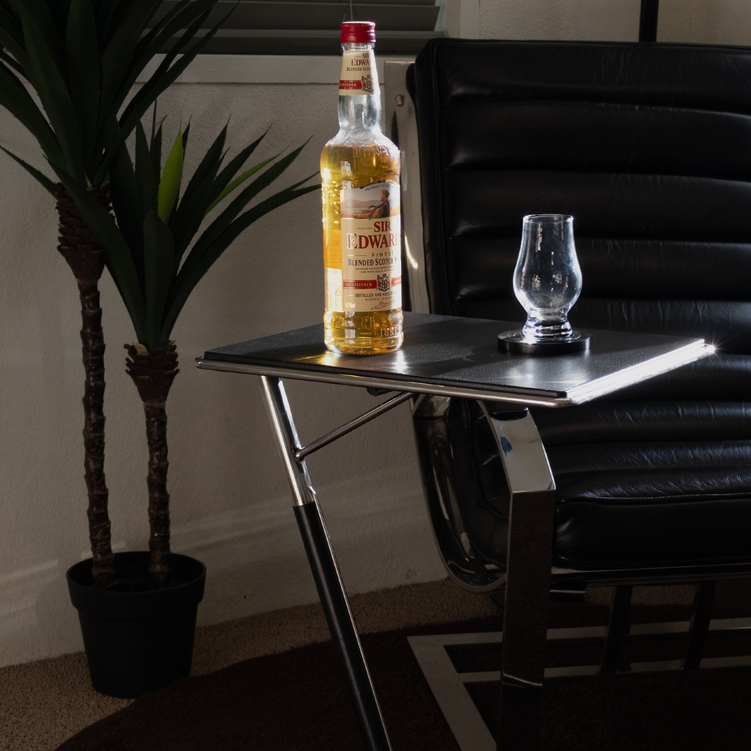 [3% 포인트 적립] DE BEJARRY Courcelles sidetable 착용 스타일 - 1