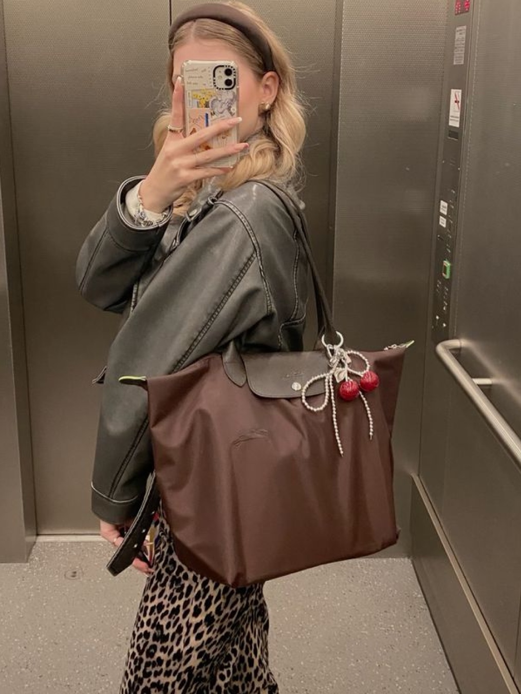 Longchamp Le Pliage Original Tote Bag L Navy, Longchamp Le Pliage Original Tote Bag M Navy 착용 스타일 - 9