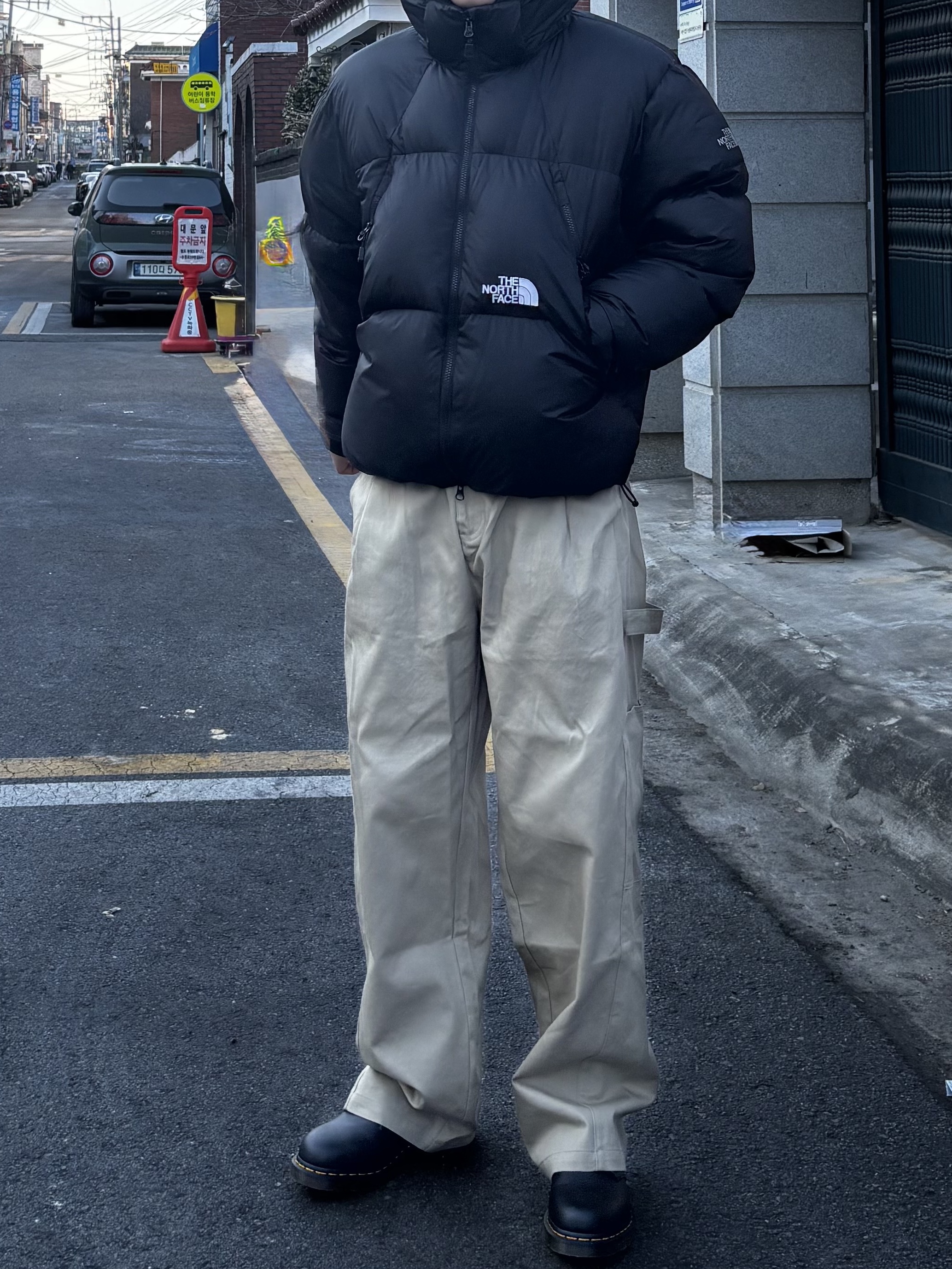 Dr. Martens 1461 Smooth Black, The North Face White Label Project Down Jacket RDS Black - 25FW 착용 스타일