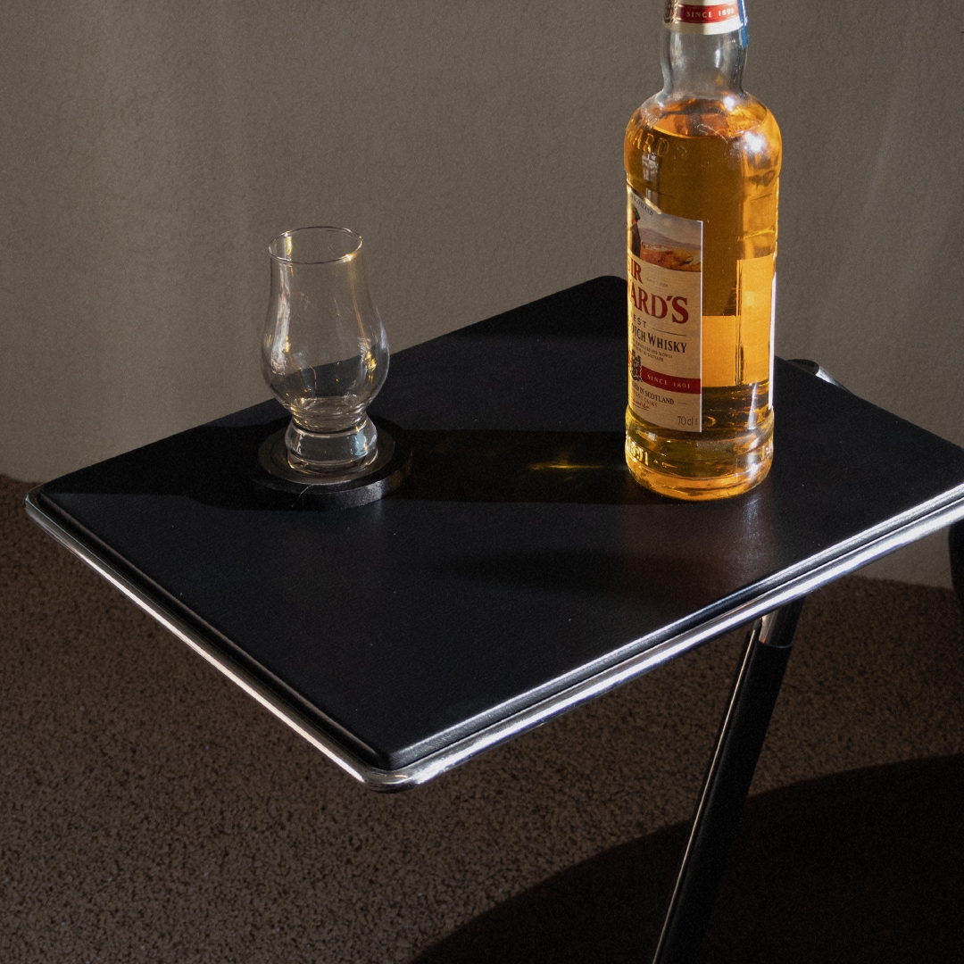 [3% 포인트 적립] DE BEJARRY Courcelles sidetable 착용 스타일 - 2