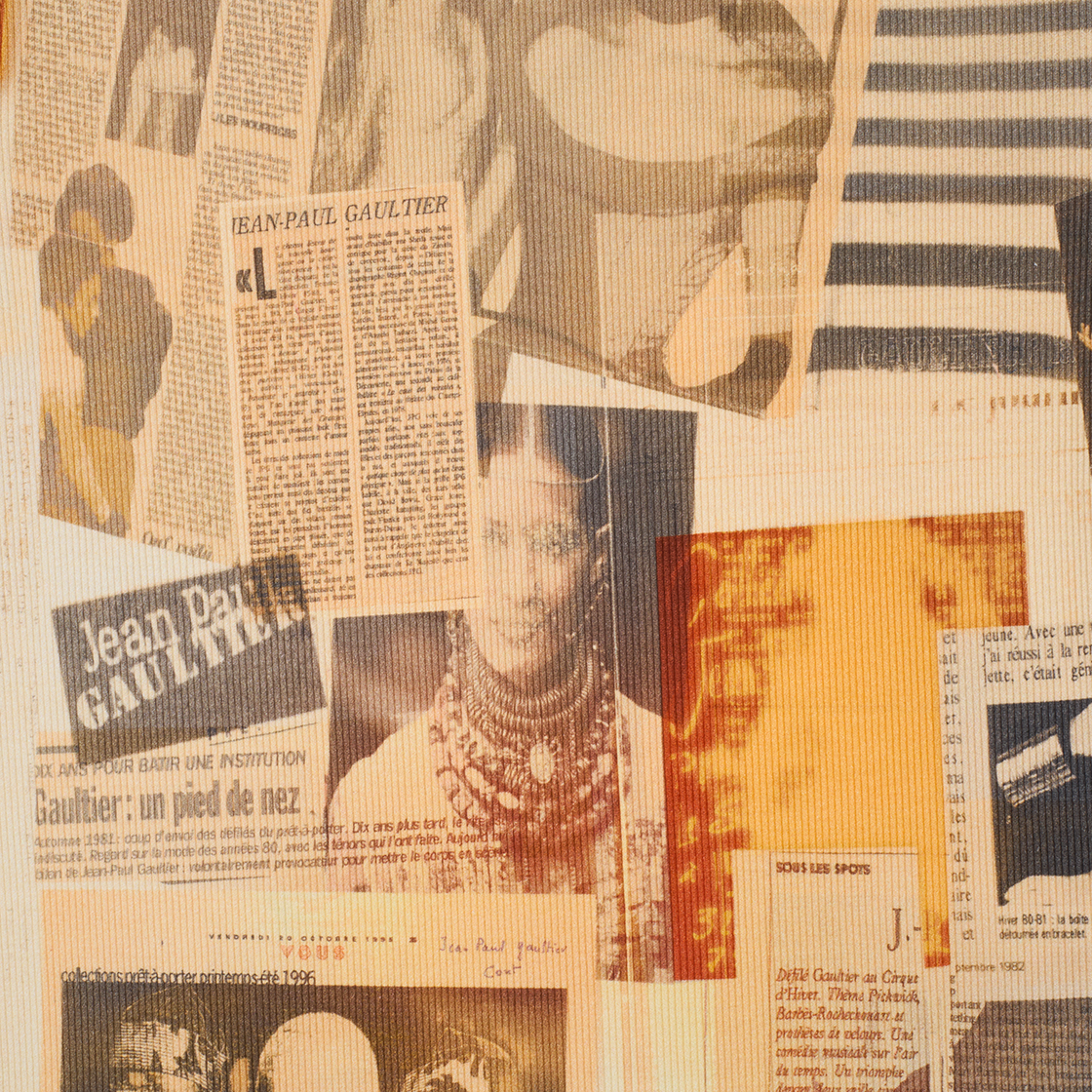 장 폴 고티에 우먼 코튼 리브드 탱크 탑 프린티드 "Journal" 에크루 - 26SS(Jean Paul Gaultier Women Cotton Ribbed Tank Top Printed "Journal" Ecru - 26SS) - 4