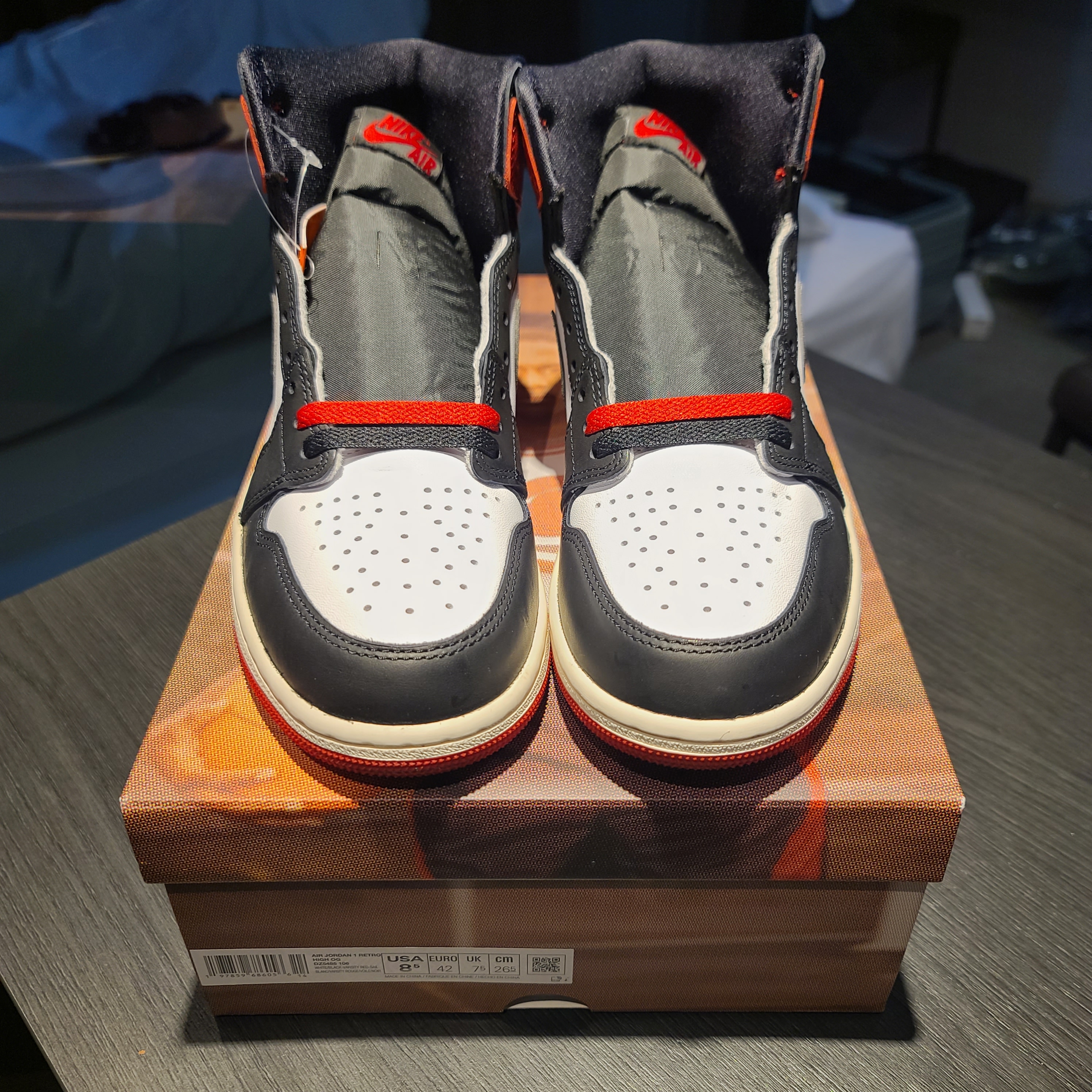 Jordan 1 Retro High OG Black Toe 착용 스타일 - 2