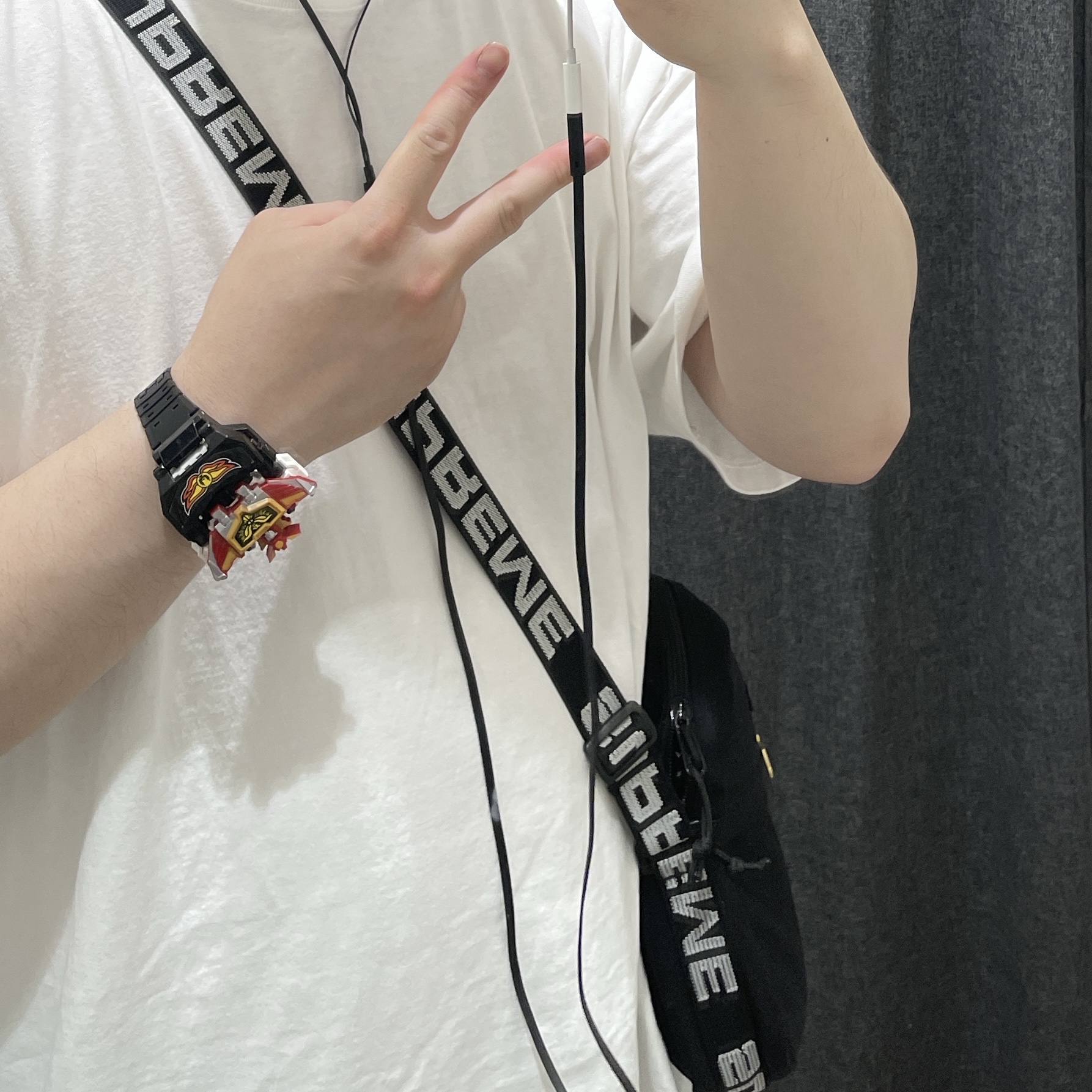 Supreme Shoulder Bag Black - 18SS 착용 스타일