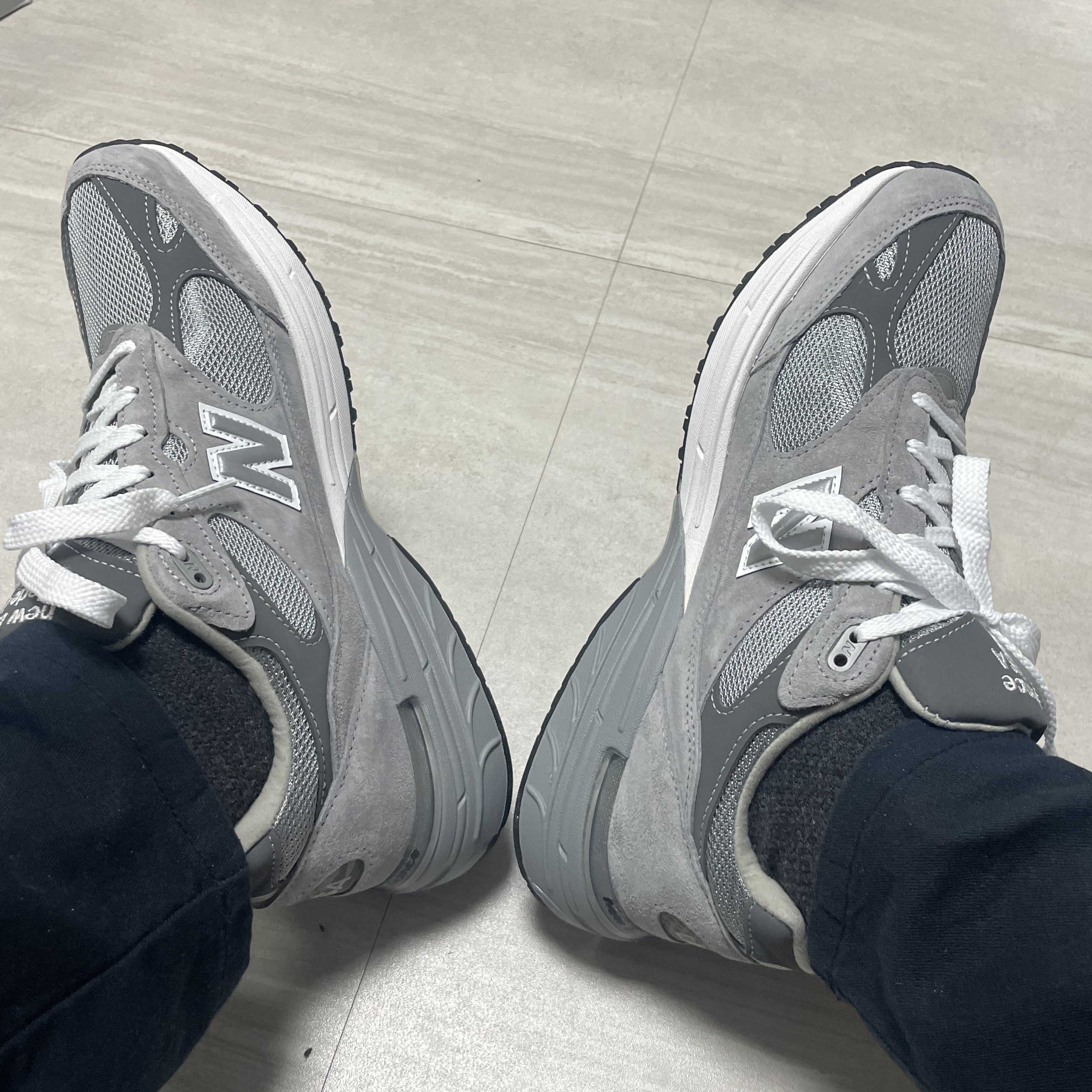 New Balance 993 Made in USA Grey - D Standard, New Balance 990v6 Made in USA Grey - D Standard 착용 스타일 - 1