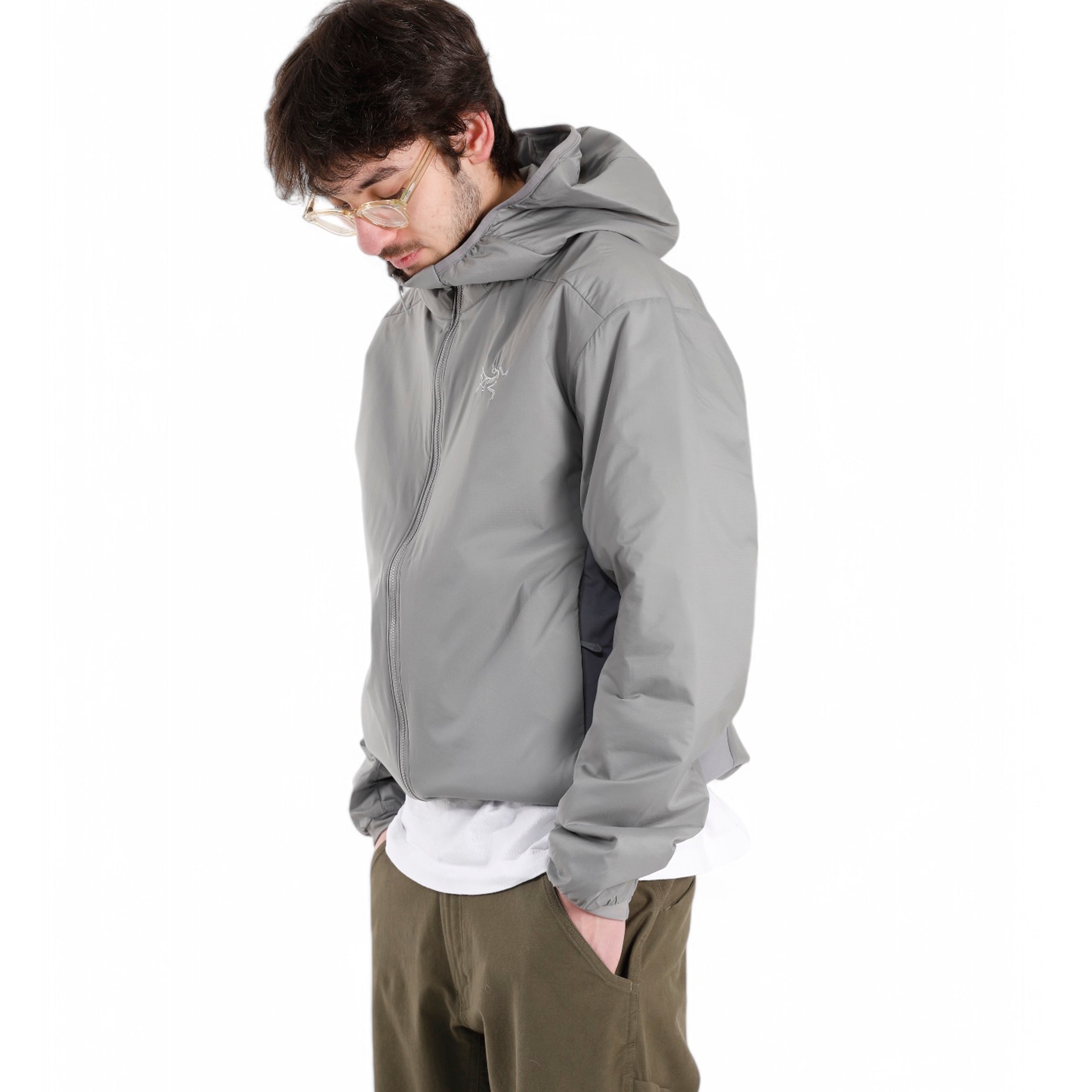 Arc'teryx Atom Hoody Void 착용 스타일 - 2