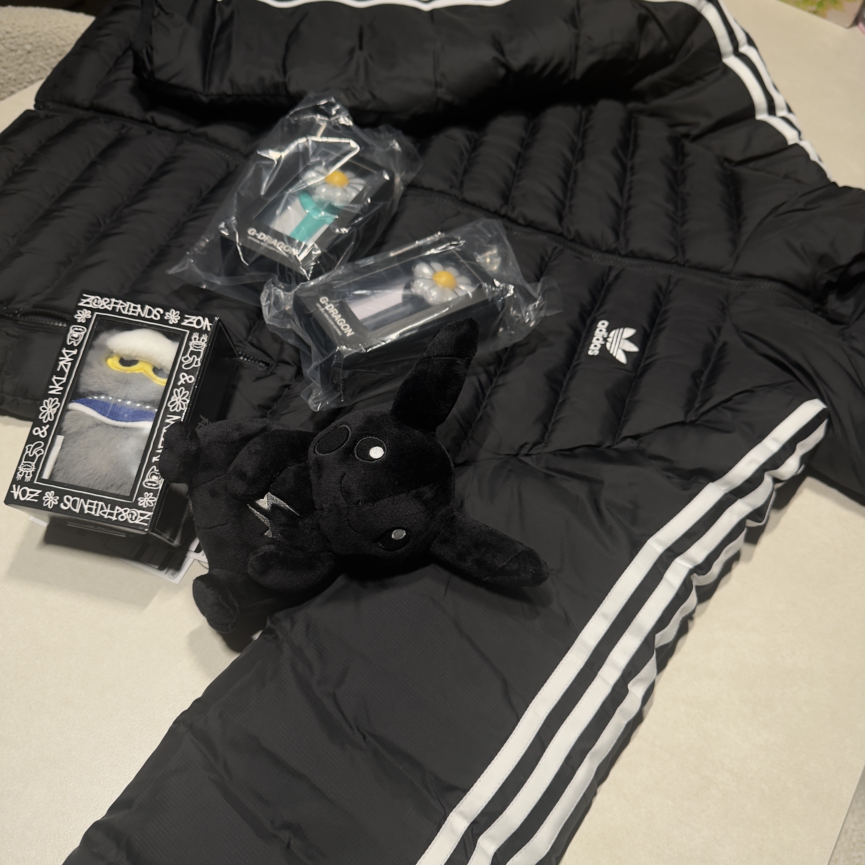 Adidas Originals Synthetic Hooded Jacket Black White - KR Sizing, Fragment x Pokemon INN Thunderbolt Project TBP Plush Pikachu M Black 착용 스타일