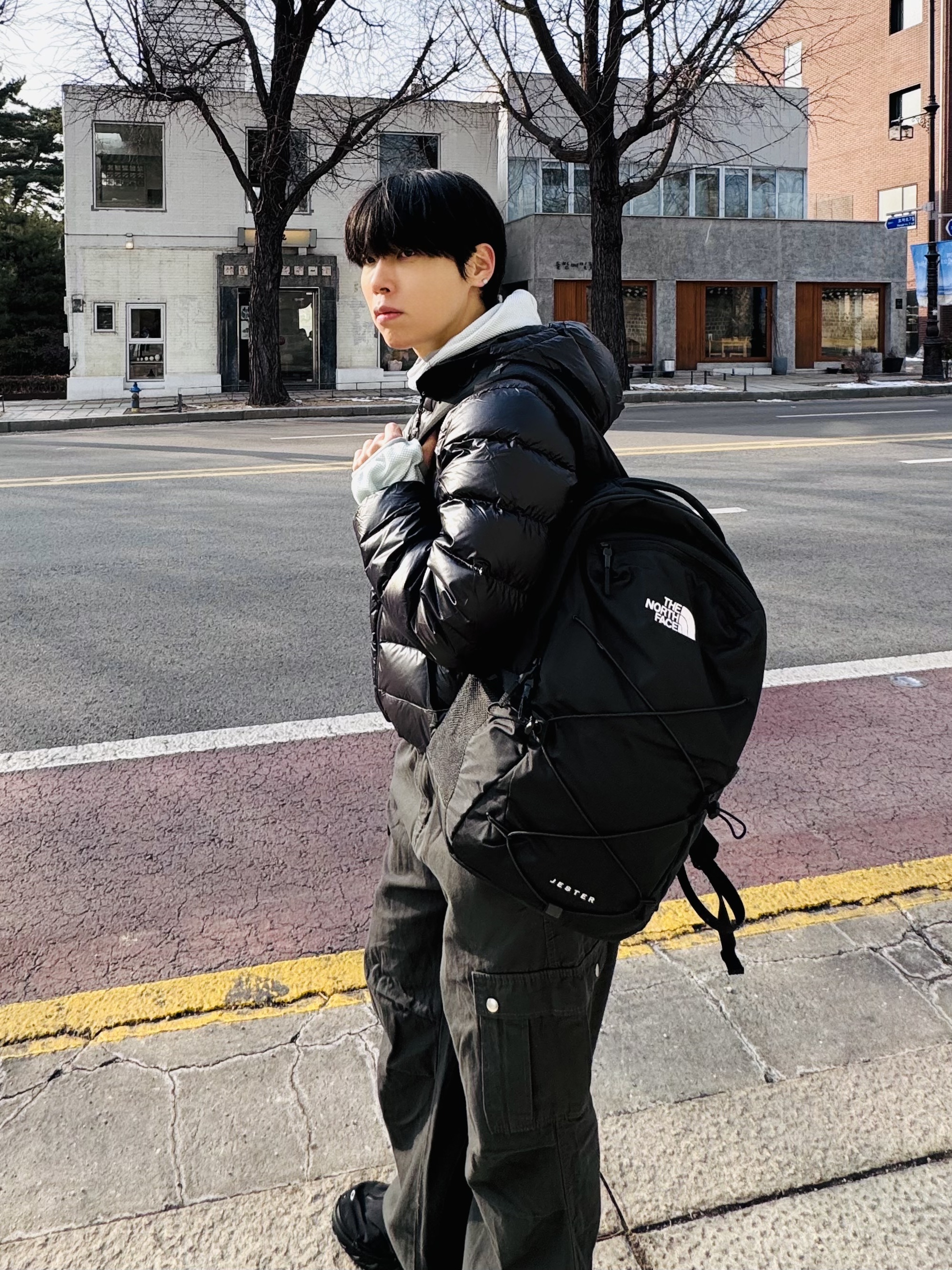 The North Face Matier EX RDS Down Hoodie Black, The North Face Jester Air 27 Black - 25FW 착용 스타일 - 3