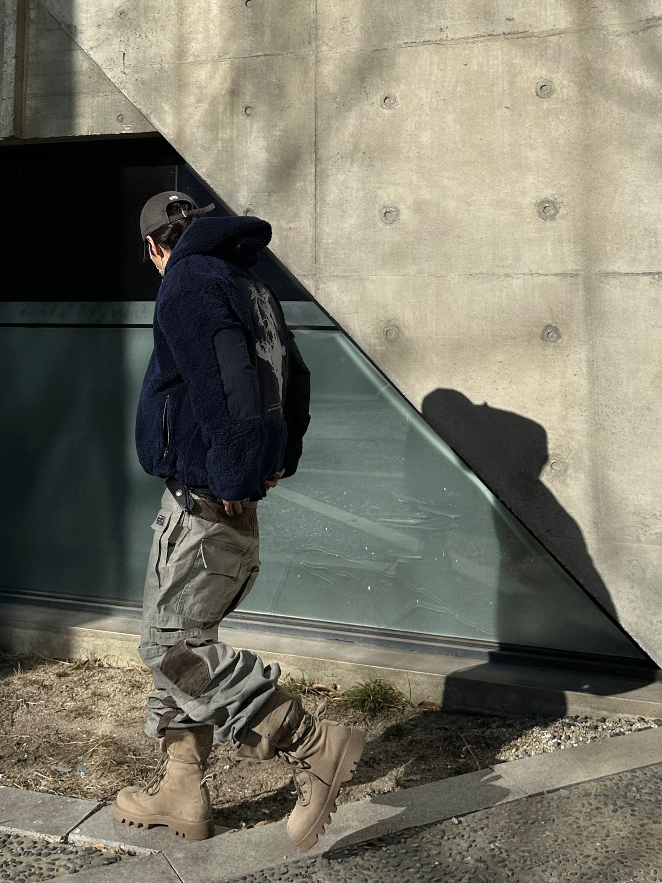 MJD x Weekend Afternoon Squad MW Shearing Hooded Jacket Navy 착용 스타일 - 6