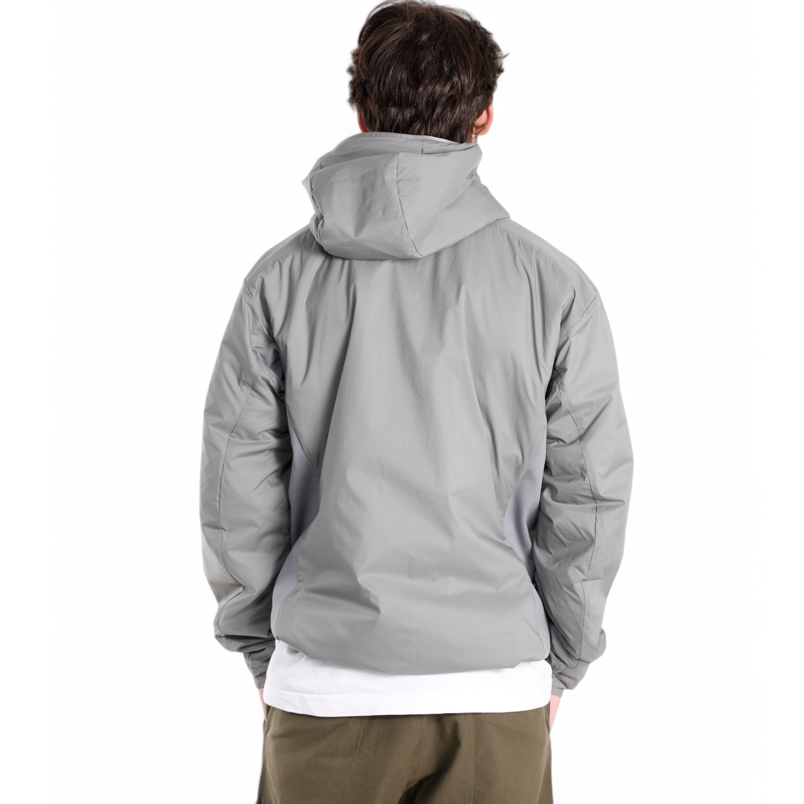 Arc'teryx Atom Hoody Void 착용 스타일 - 3